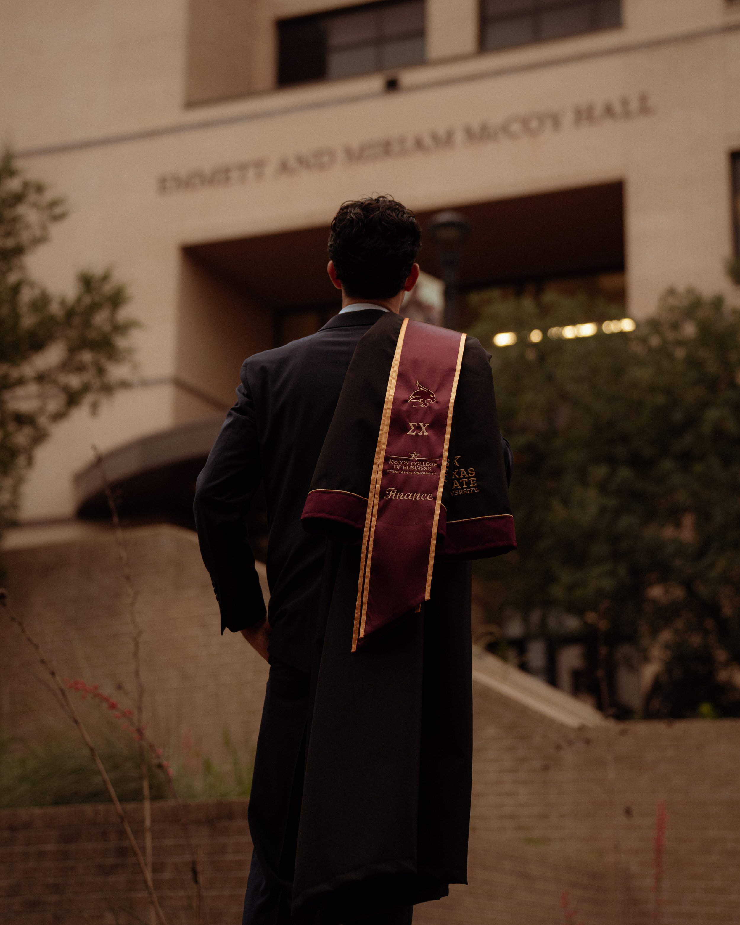 grads web 26-01555.jpg