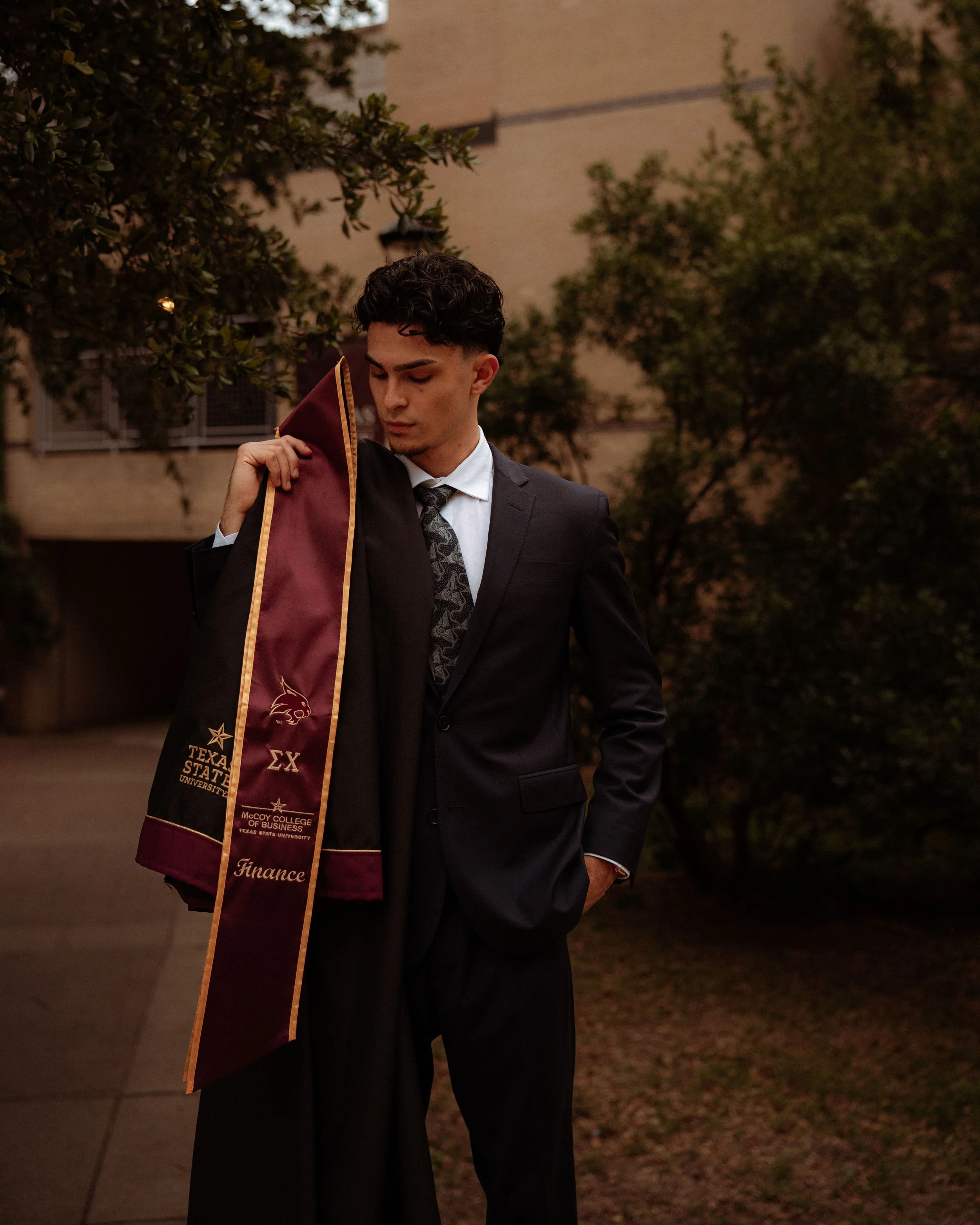 grads web 26-01357.jpg