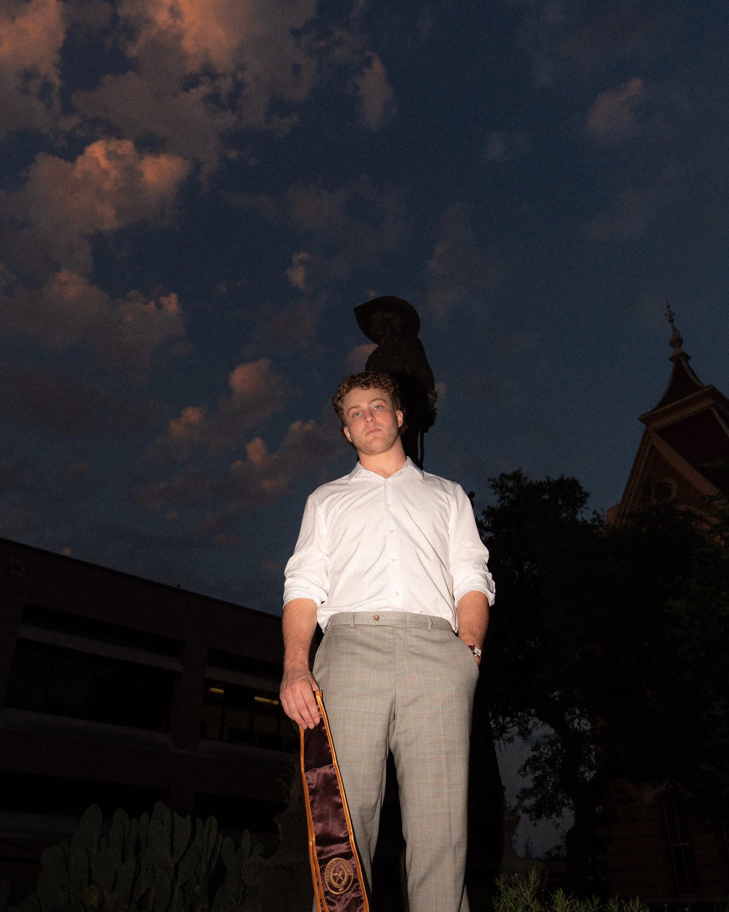 grads web 26-06514.jpg
