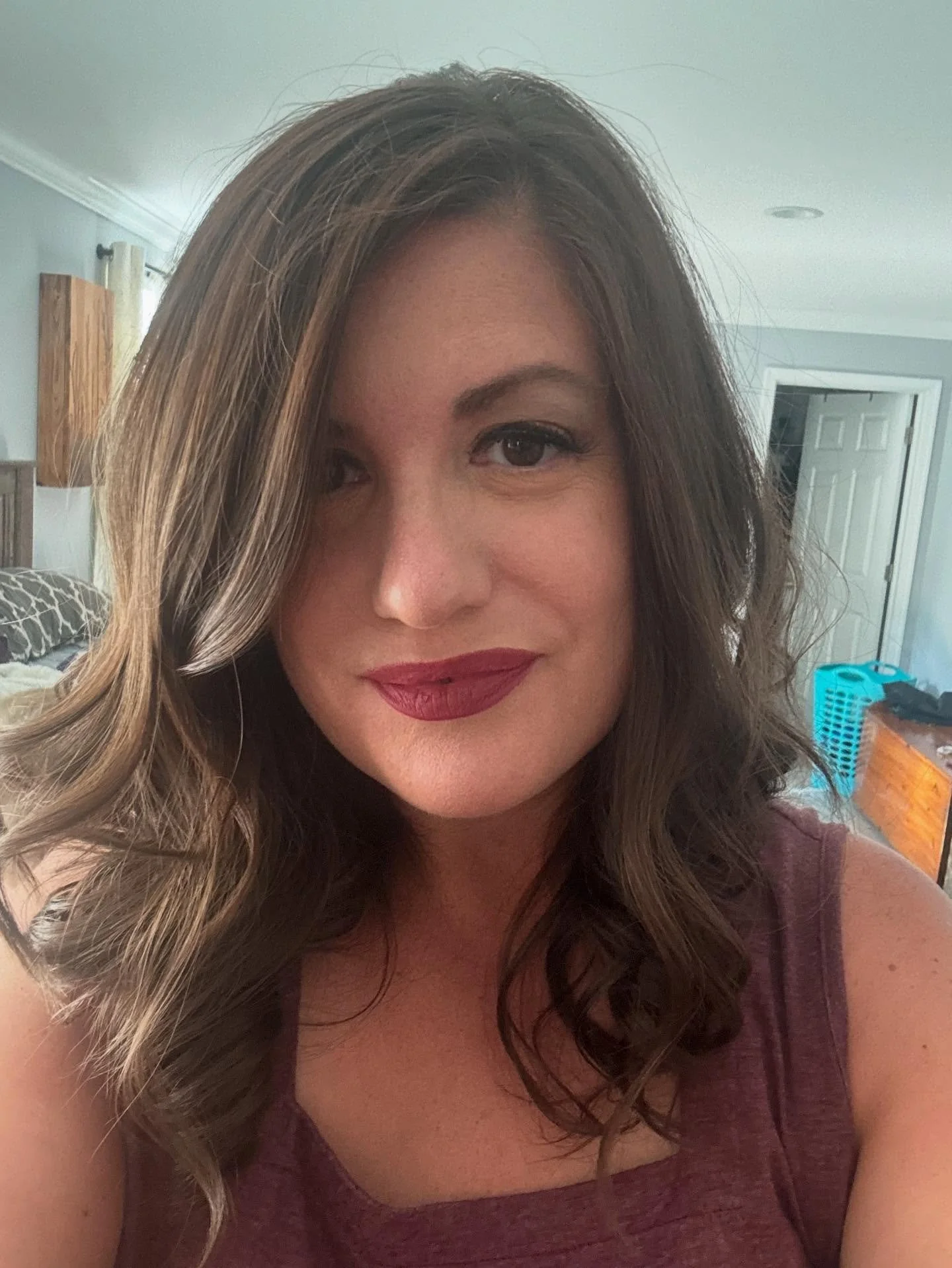 The birthday queen 👑 makeup by yours truly and hair by my favorite @kirbymae