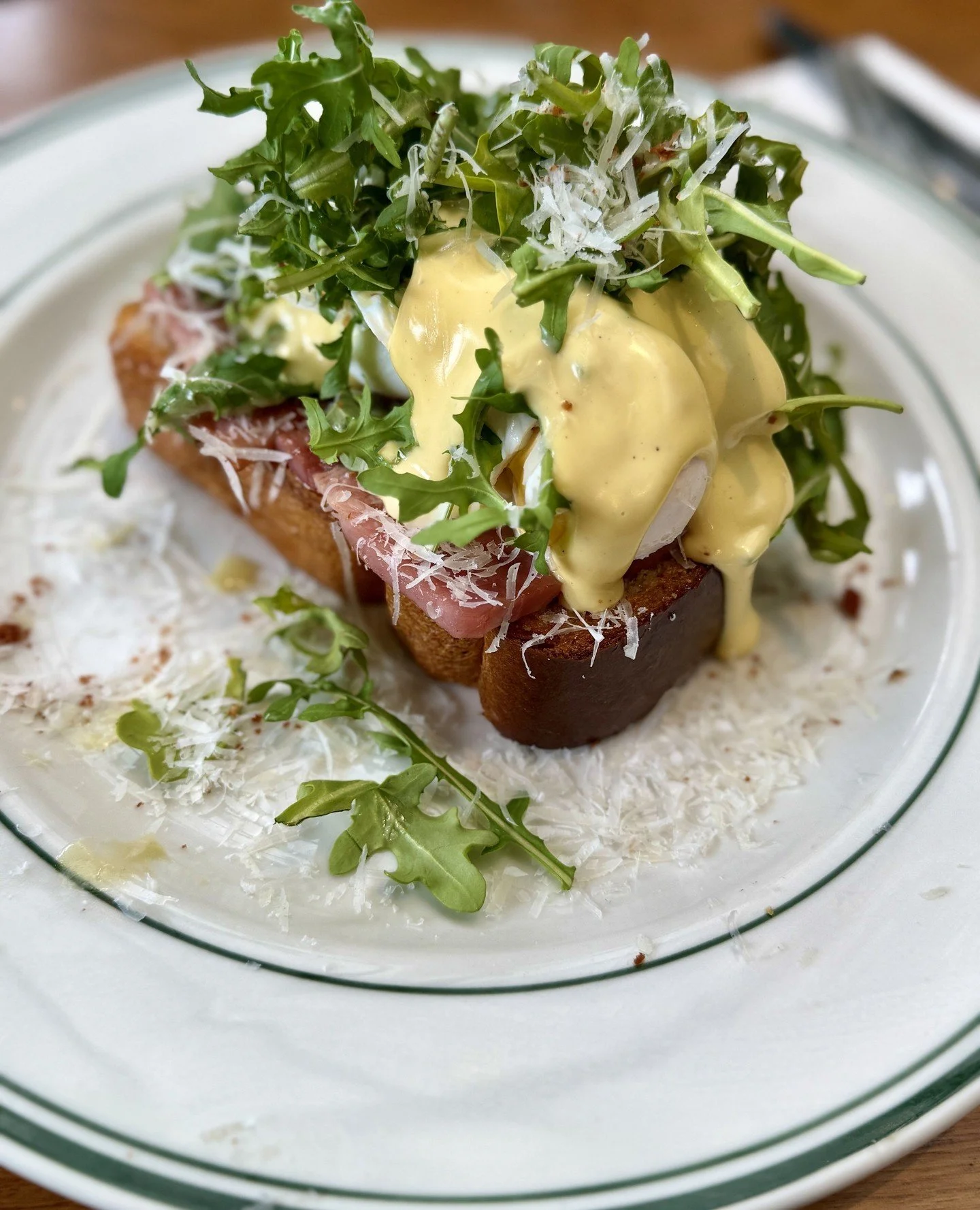 That first bite of our BC Smoked Ham Benny really hits the spot.⁠
⁠
Perfectly poached eggs are paired with creamy hollandaise, rocket, Grana Padano and a sprinkle of bacon dust.⁠
⁠
It's the kind of breakfast worth getting out bed for!