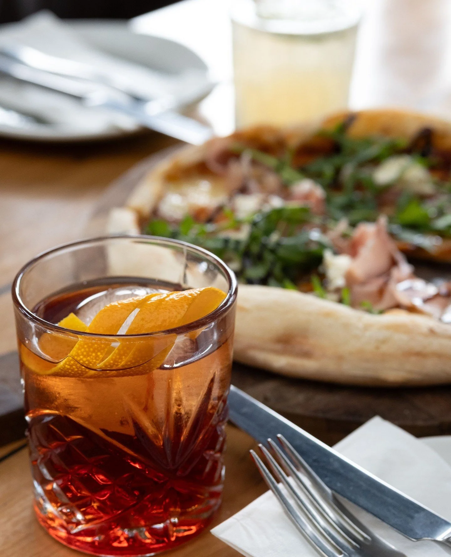 Fridays call for pizzas, cocktails and mates.⁠
⁠
We've got the pizzas and the cocktails (and the cocktails are at Happy Hour prices from 3-6pm!) - so all you need to do is round up those mates.⁠
⁠
📸 @hazey_design