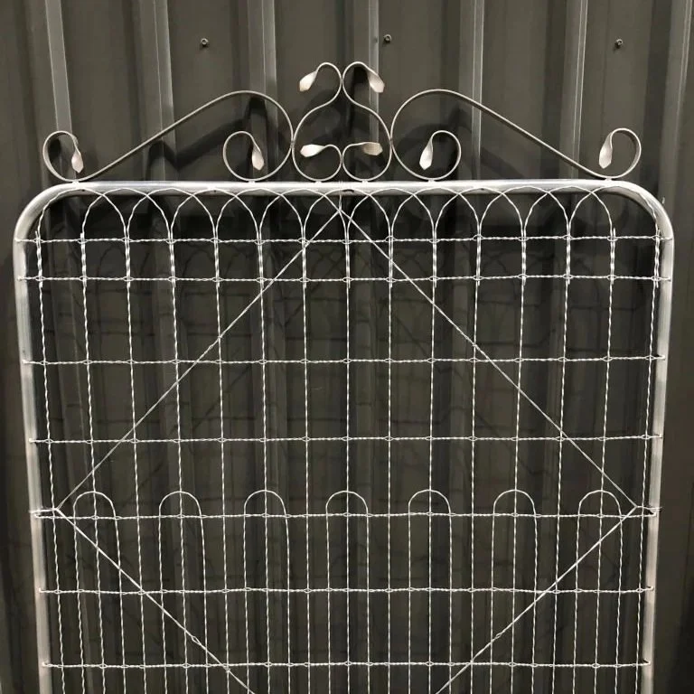 HERITAGE WIRE FENCING AND GATES
