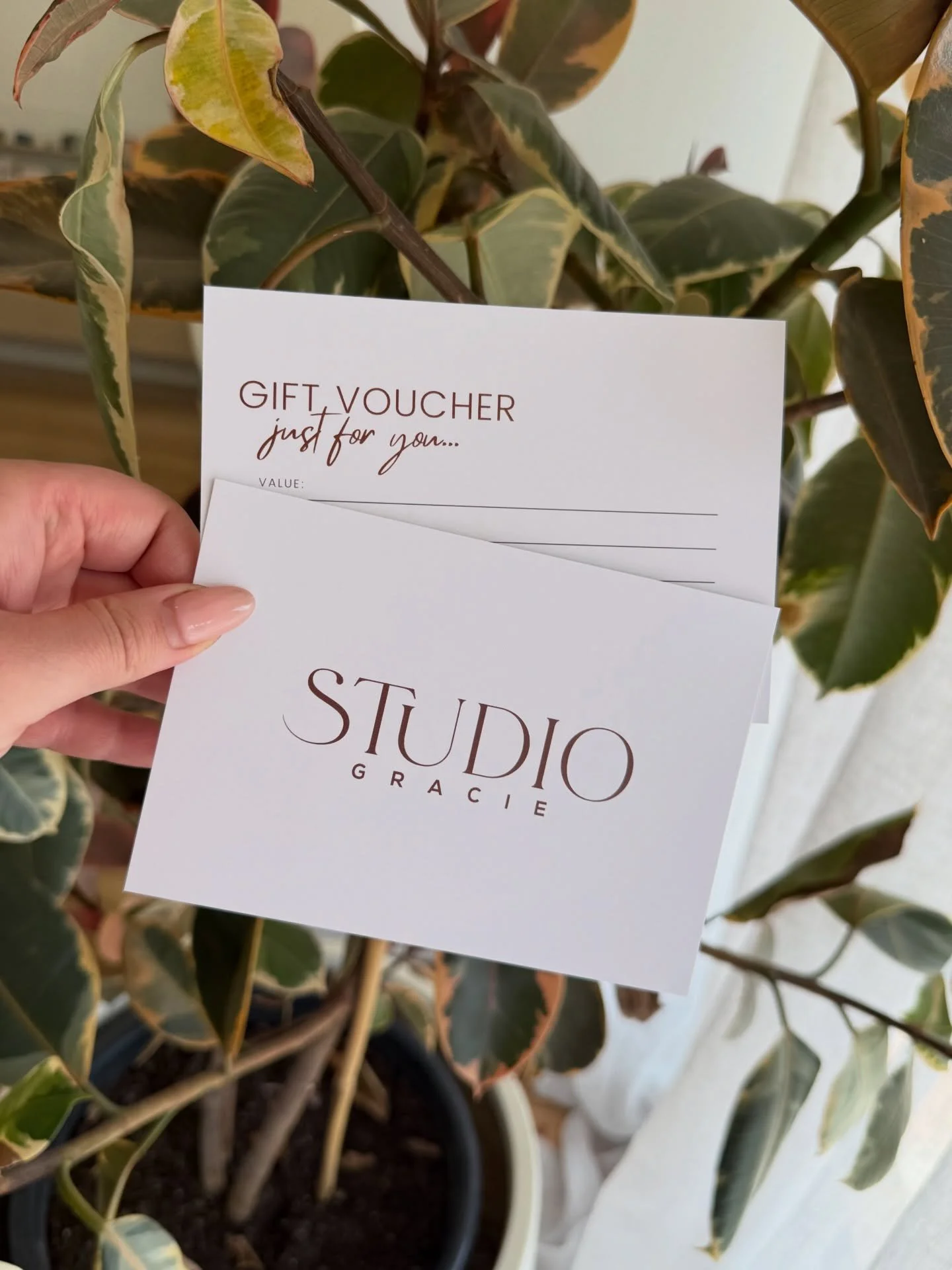 The gift of good hair > literally anything else.
For the ones who deserve a moment in the chair 🤎