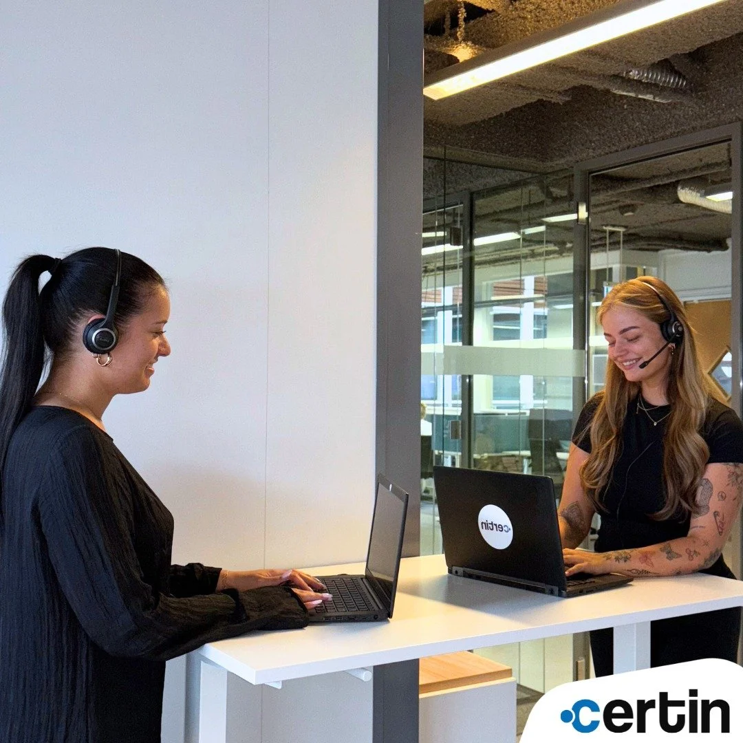 Het nieuwe schooljaar is begonnen! 🎉

Ben jij op zoek naar een flexibele bijbaan waar je &eacute;cht iets leert? Bij Certin leer je een vak, werk je op een top locatie en ontwikkel je jezelf persoonlijk. 
Samen met leuke collega&rsquo;s in een fijne