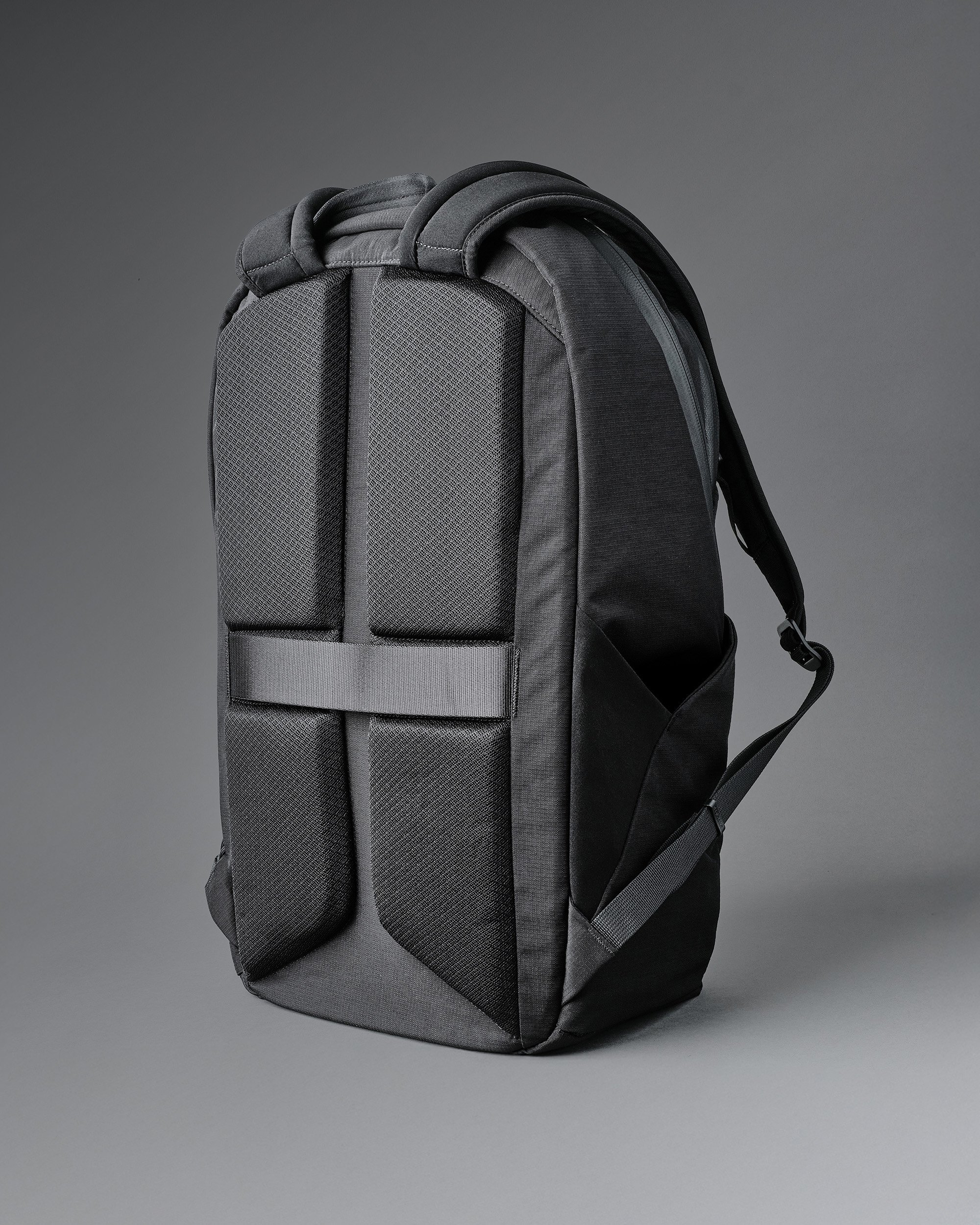 BRAVO BACKPACK BACK.jpg