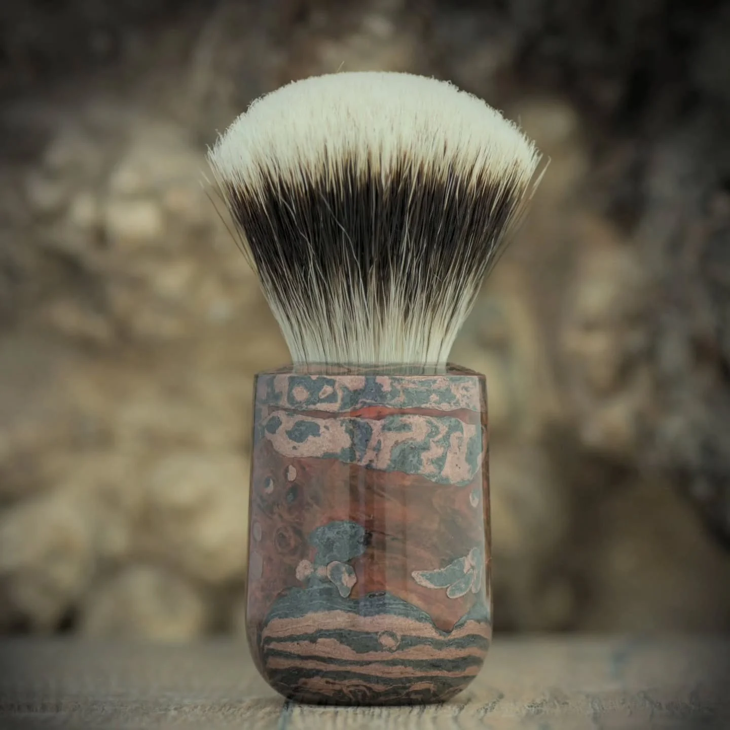 Preview of tomorrow's drop. 
1. Stabilised Dunfierth chestnut, copper and iron.
2. Hand poured scarlet and gold resin.
3. Hand poured dark silver and bronze.
4. Hand poured dark purple and silver. 

All made for a 26mm knot.

#MadeInIreland
#shavingb