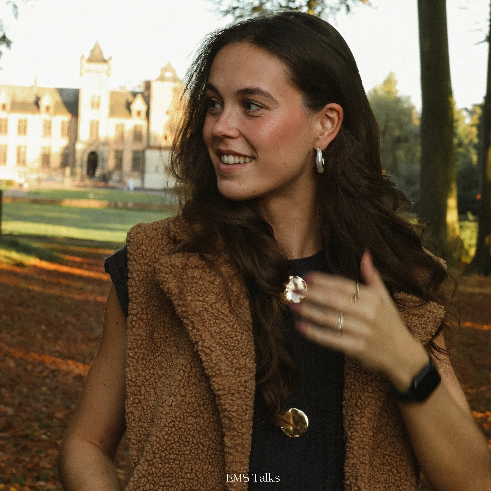 Freelancen: elke dag is weer een nieuwe kans om je eigen weg te kiezen. 

Je kiest zelf je projecten, plant je eigen werkuren en doet wat je echt graag doet. Het is hard werken, maar je weet dat alles wat je bereikt, jijzelf hebt opgebouwd. 💪🏼

De 