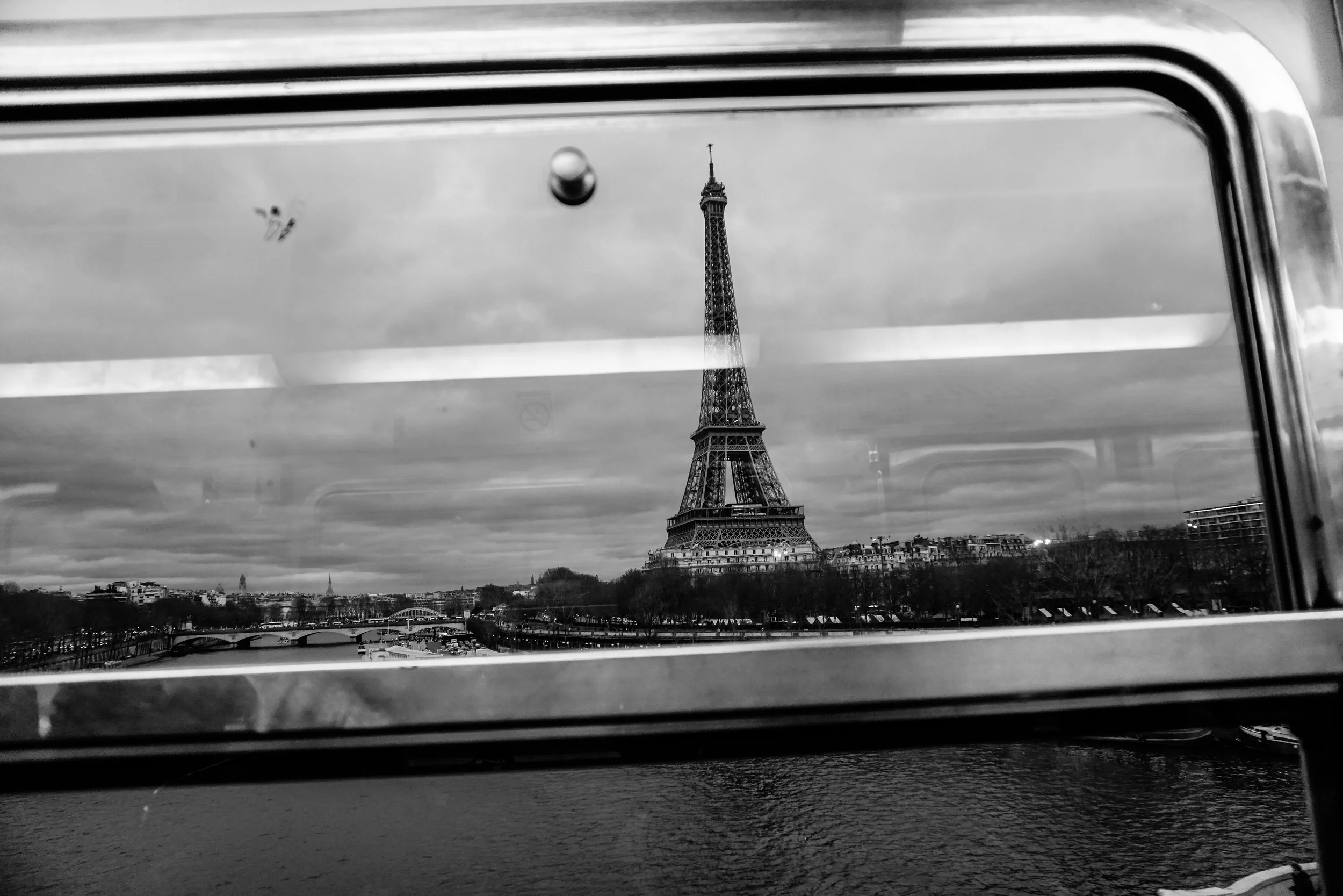 Effiel Train View B&W 15.jpg