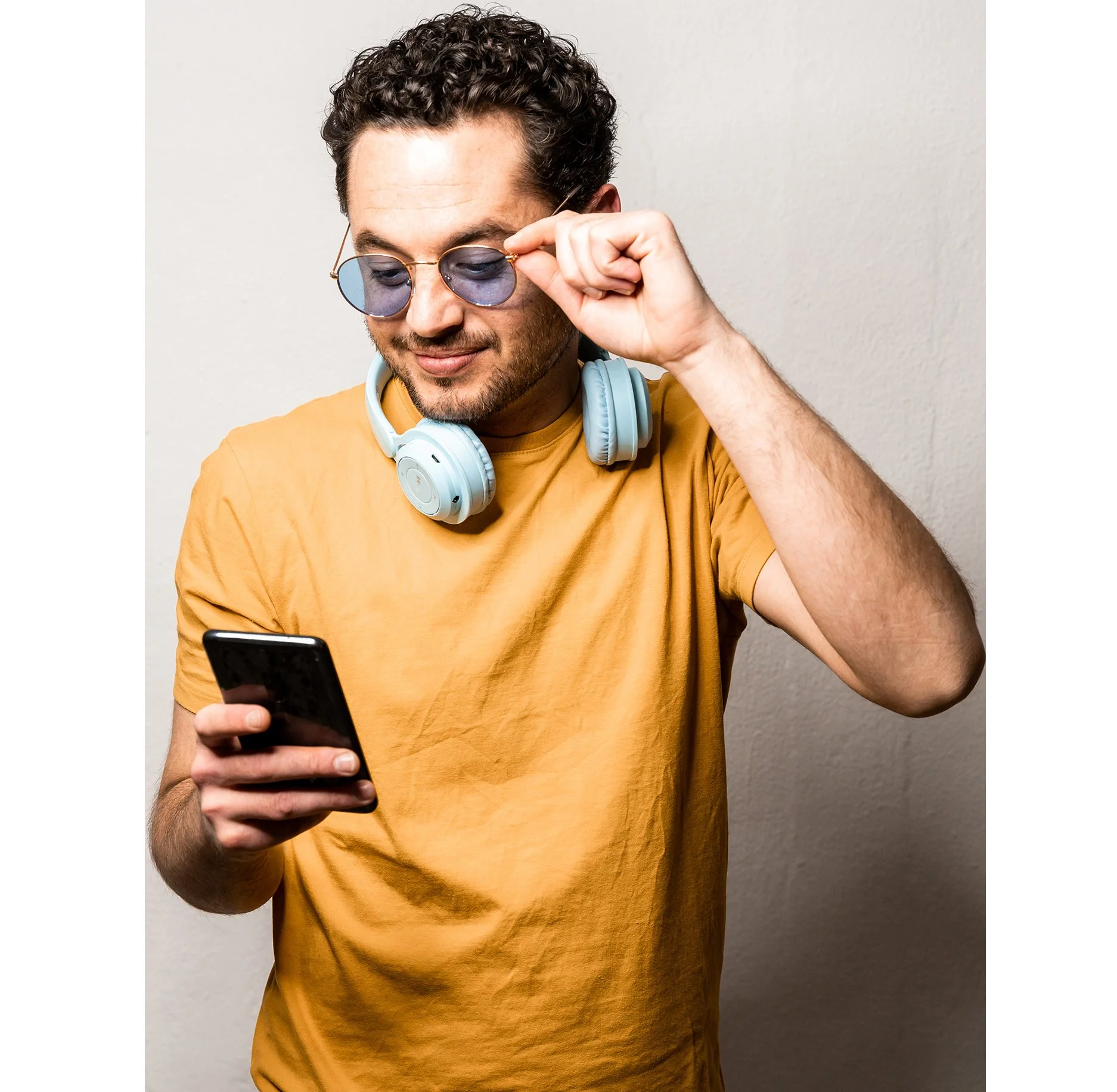 Sunglasses man Original.jpg