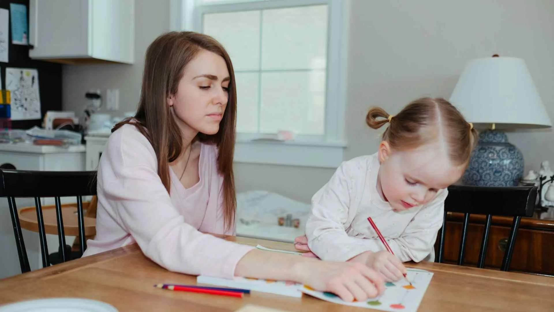 Das passiert, wenn du deinem Kind nicht erlaubst, „anders“ zu sein, obwohl du es doch auch bist.