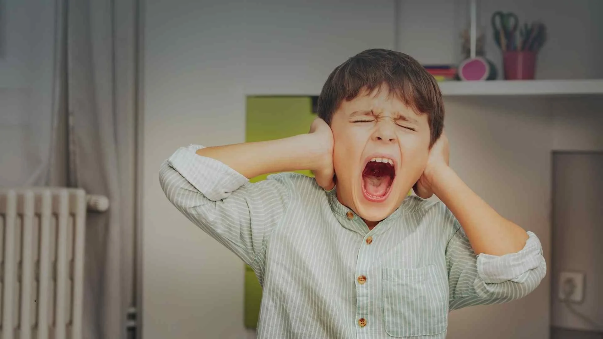 Wenn dein Kind ständig „unter Strom“ steht: Wie Human Design und ein Blick aufs Nervensystem zeigen, was hinter seiner Unruhe steckt.