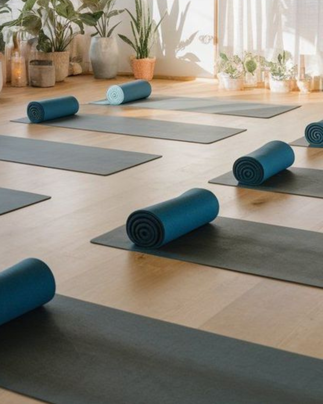 Yoga Teacher in crescent lunge