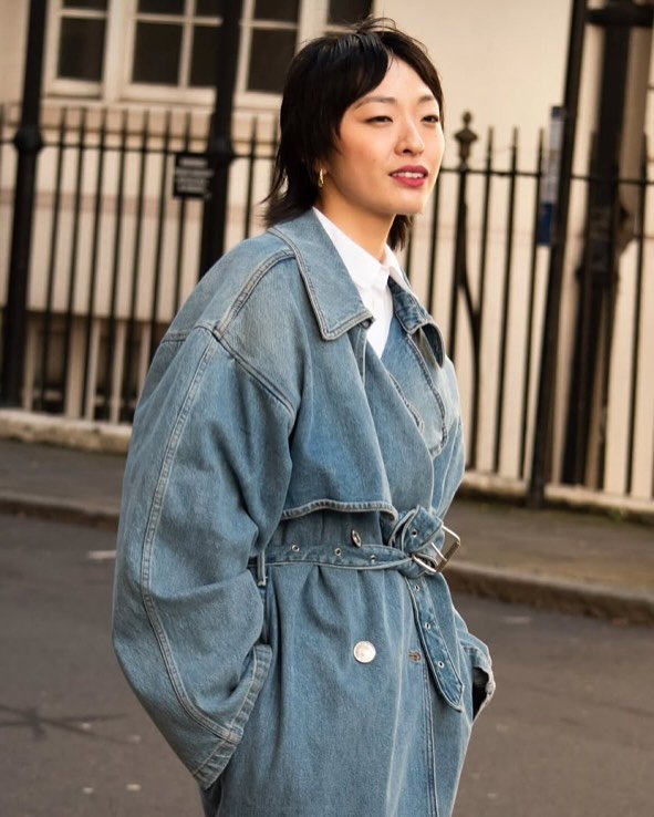 7 For All Mankind &bull; A spring line-up, Part I

@7forallmankind 

1. Patricia Zhou wears Trench in Unwind
2. Ebony Louise Francis wears Tess in Serenade
3. Flavia Stuttgen wears Tess in Milkyway
4. Sarah Mikaela wears Bonnie Curvilinear in Santa C