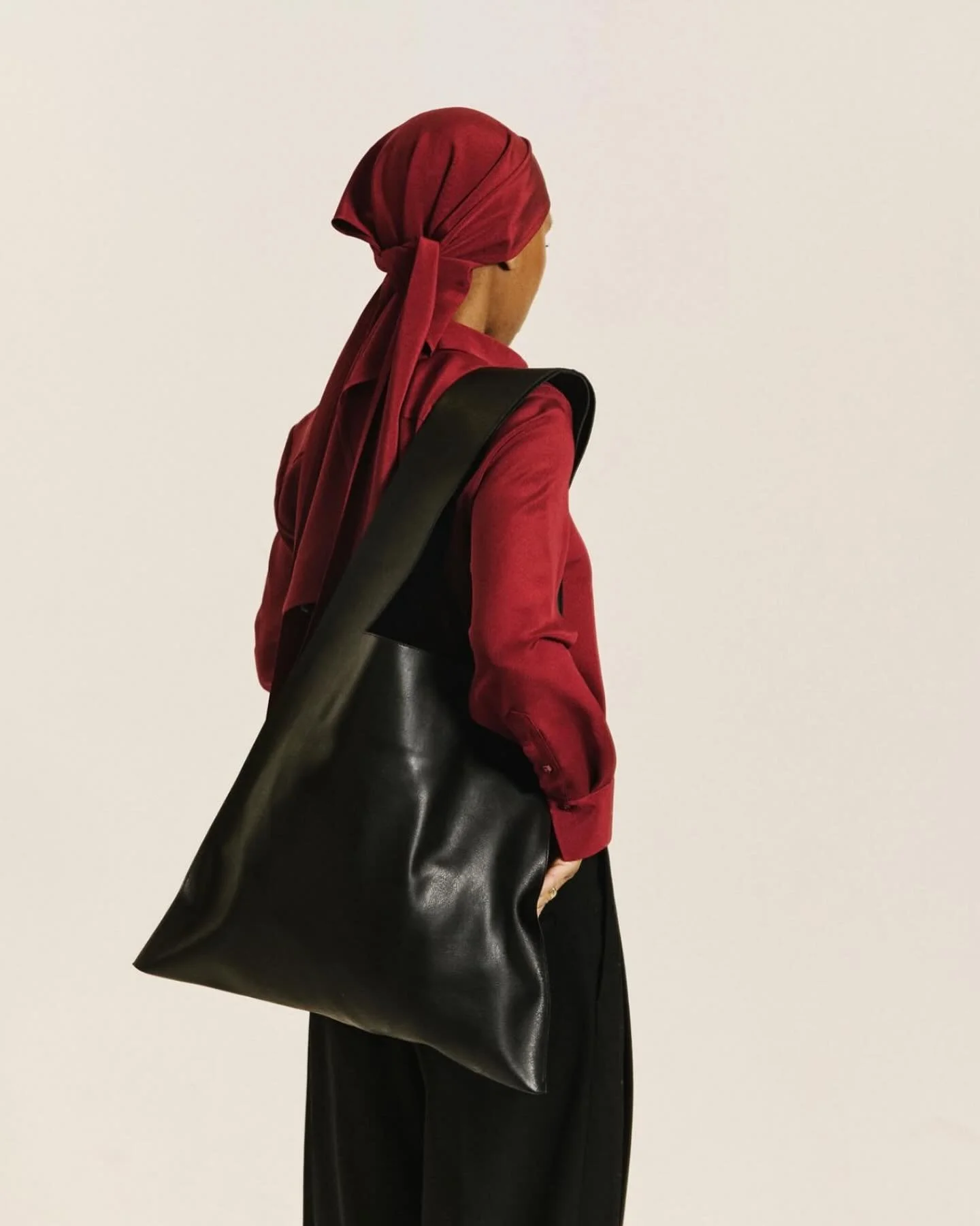 The minimalist must-have &bull; Lad&eacute;ga by Marisa Martins

@ladega__ @_marisamartins_