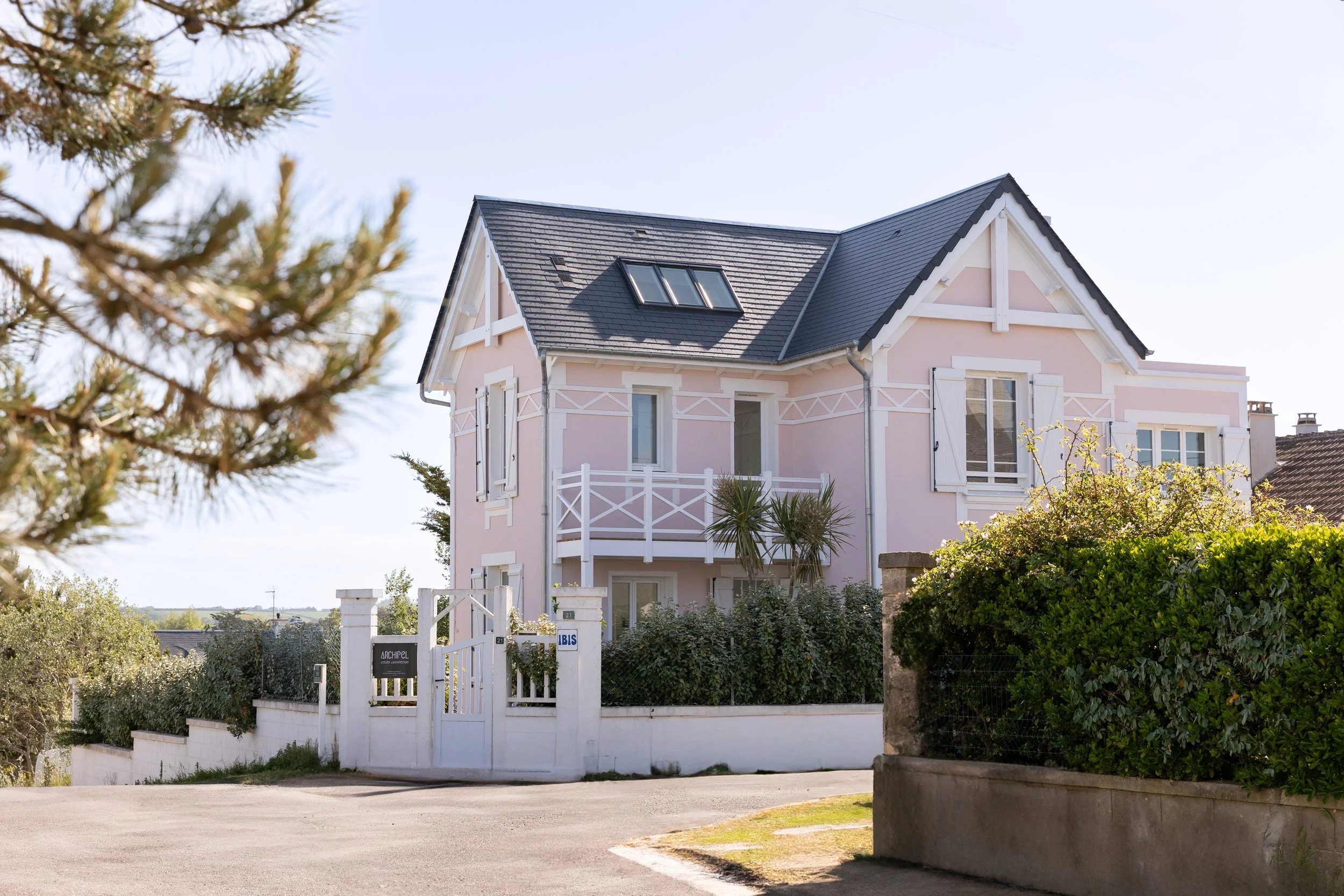 MaisonRoseBarnevillesélectionretouchéePhotoPannierMadi-4.jpg