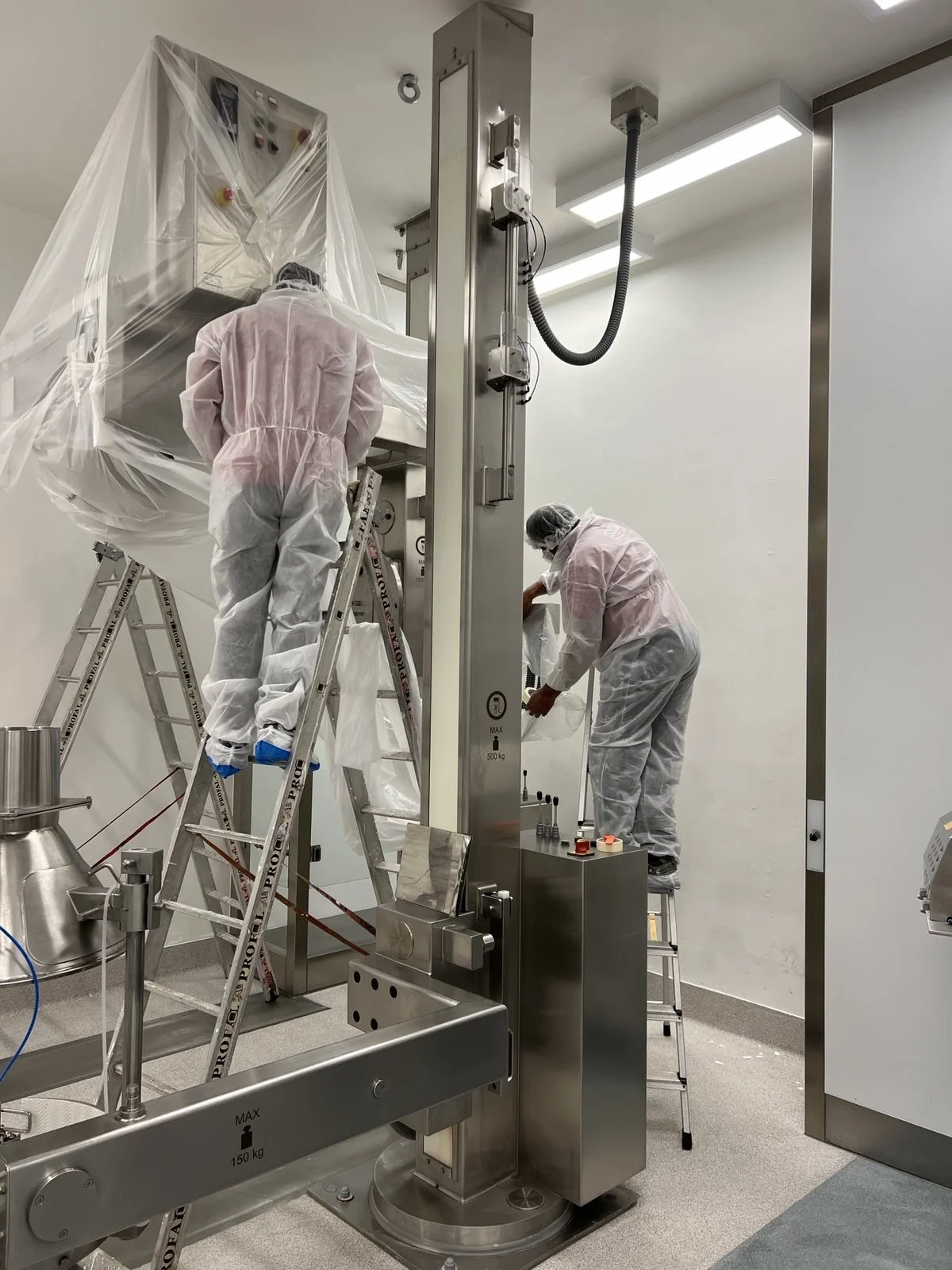 Χρωματισμοί+Ελαιοχρωματισμοί+Βάψιμο+Κατασκευαστικές εργασίες+Προσθήκες+μετατροπές+Ανακαινίσεις+Προσφορά έργου+Τροποποιήσεις+Προσθήκες+Μετατροπές+Επαγγελματικοί χώροι