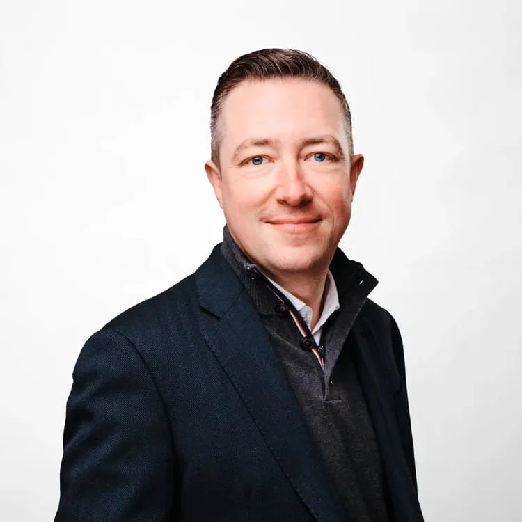 Daniel Rowles headshot