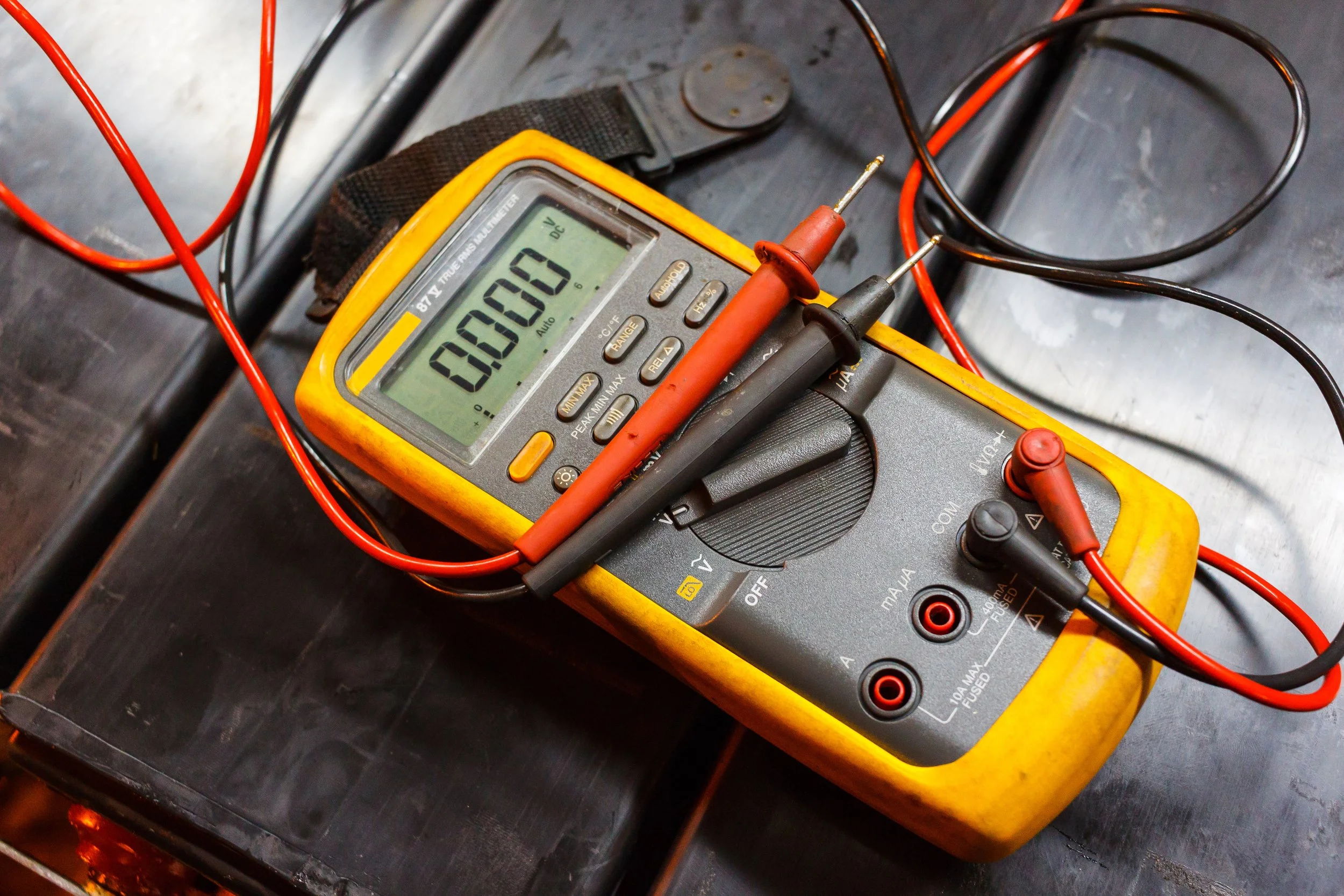 photo of a multimeter for calibration