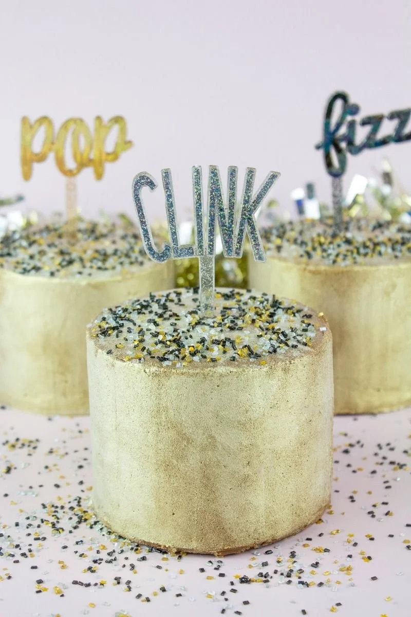 new-years-metallic-cake-toppers-c.jpg