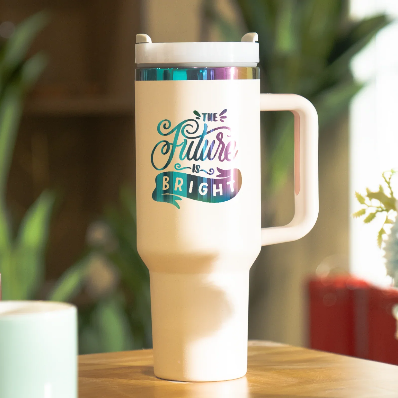 Pink To Iridescent 40 oz 2.webp