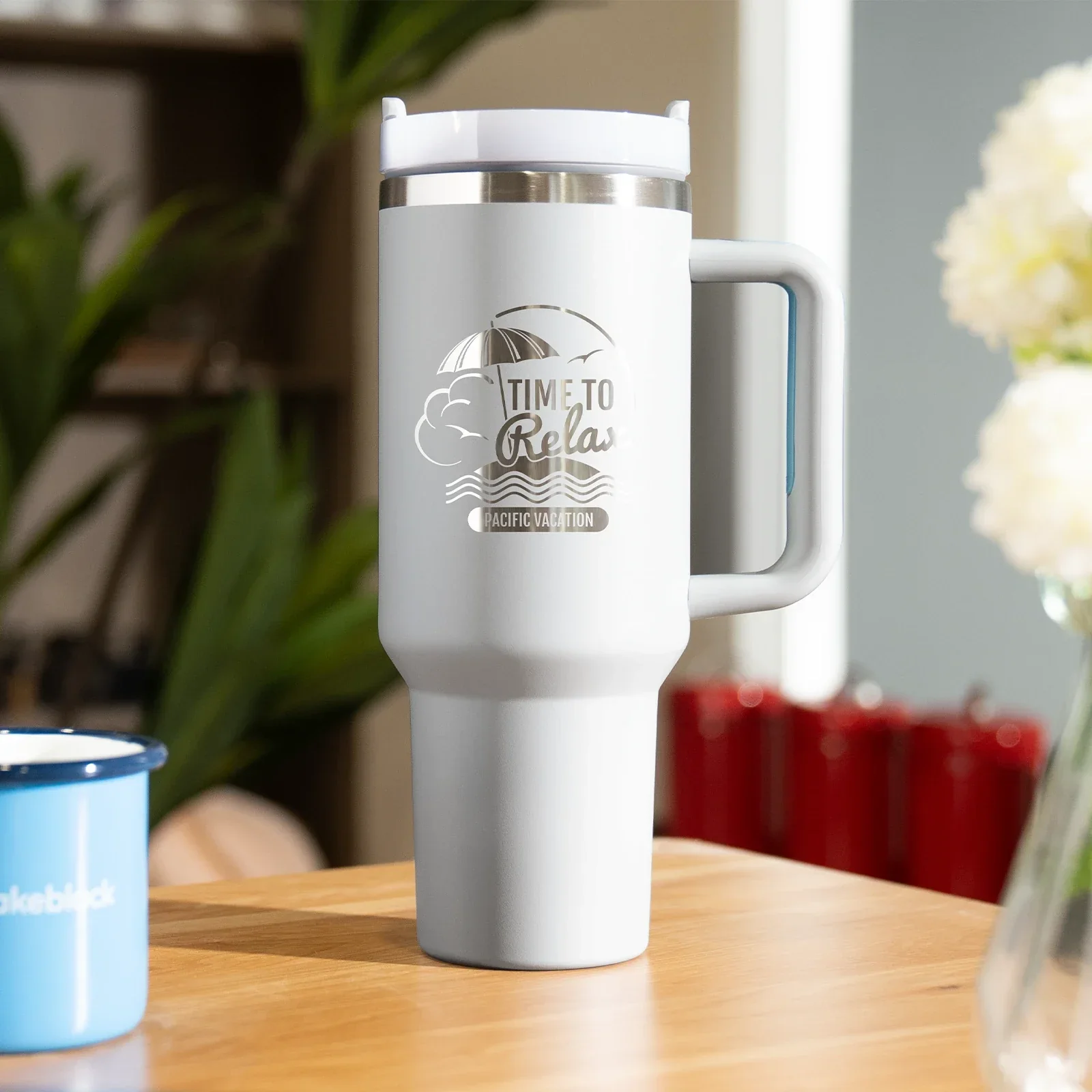 Light Blue Grey to Silver 40oz 2.webp