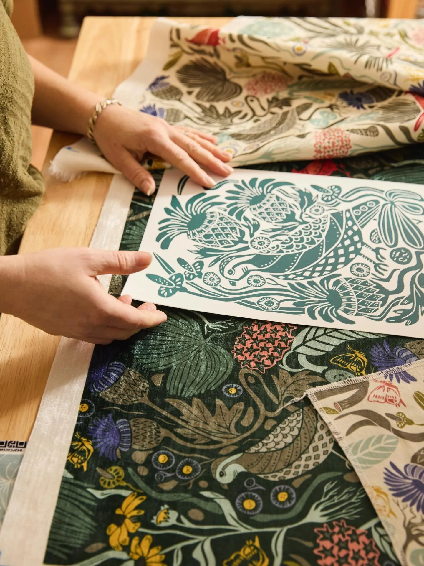 A few stills from our recent photo and video shoot with New South Pattern House 🪴

We loved spending time with @katie.m.hayes in her Hillsborough, NC studio, capturing her in her element creating colorful block-print patterns in a space filled with 