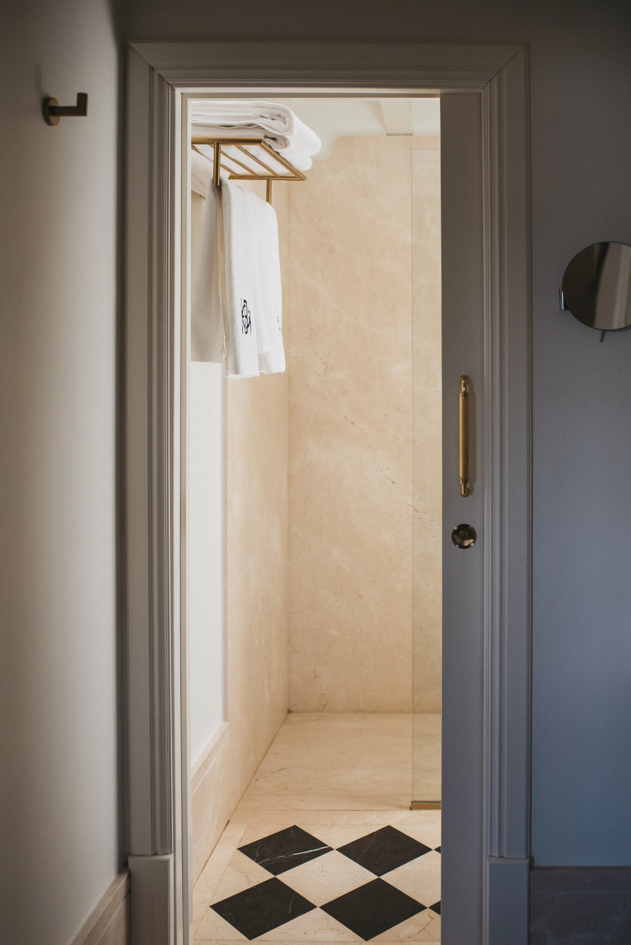 0396_Gran_Hotel_Brillante_habitación baño detalle.jpg