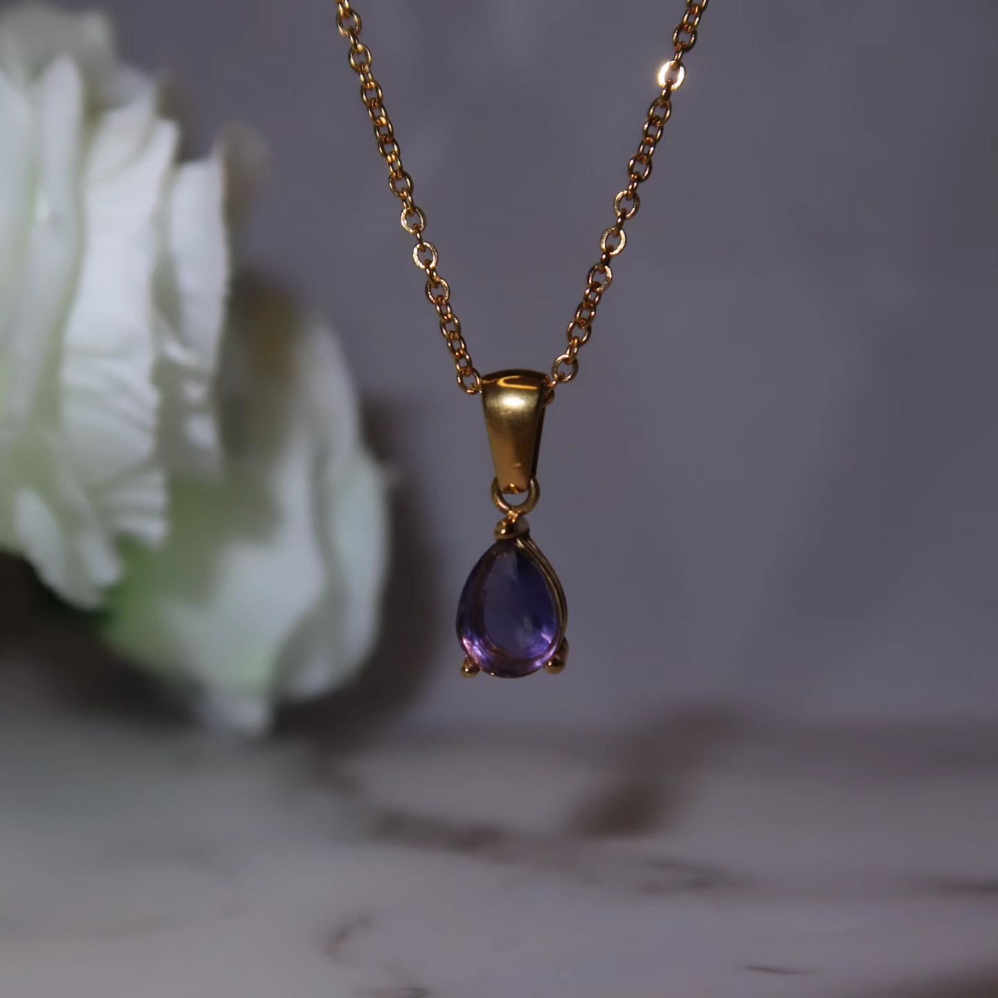 Have you gotten our stonique chains yet? We have blue and purple!

Your simple everyday necklaces that will effortless match every outfit. 💙💜

So what are you waiting for? Do drop us a dm! 😋