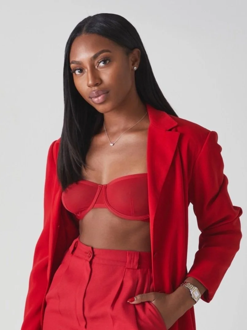 Kimberly Bizu / @kimberlybizu