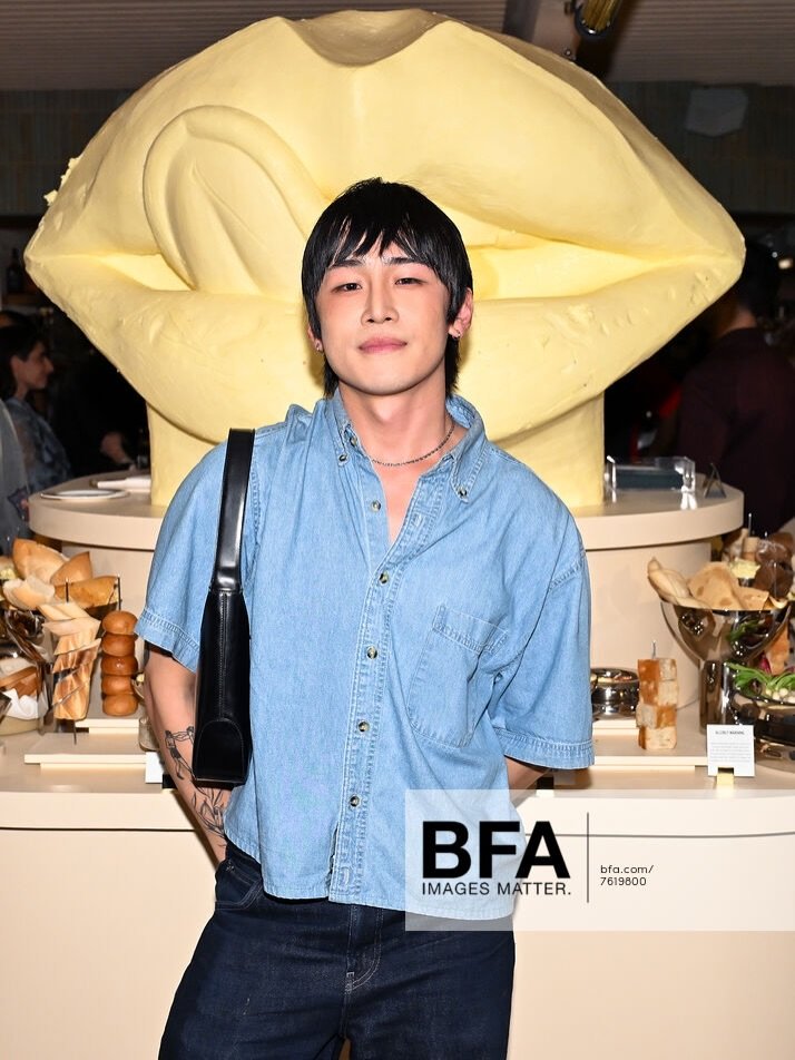 Last night in Miami Beach, @uber and @opentable hosted &ldquo;The Art of the Reservation,&rdquo; a transportive evening where performance, gastronomy, and design came together in one seamless experience and our creators were there to take it all in.
