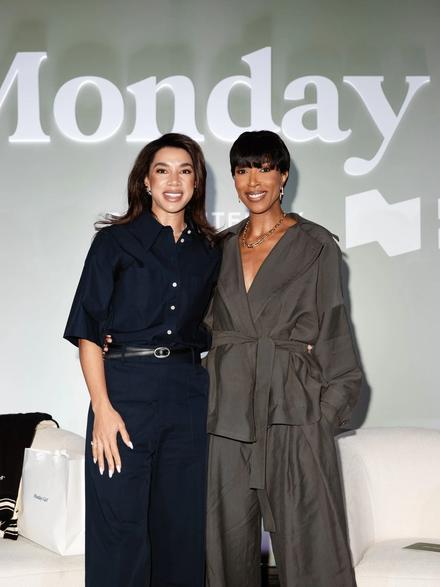 The KG crew was in the room yesterday for the @joinmondaygirl summit and what a room it was! 

@sashaexeter moderated the keynote alongside @hannahbronfman, @mslizlemonaid brought her wisdom to the leadership panel, and the rest of the team showed up