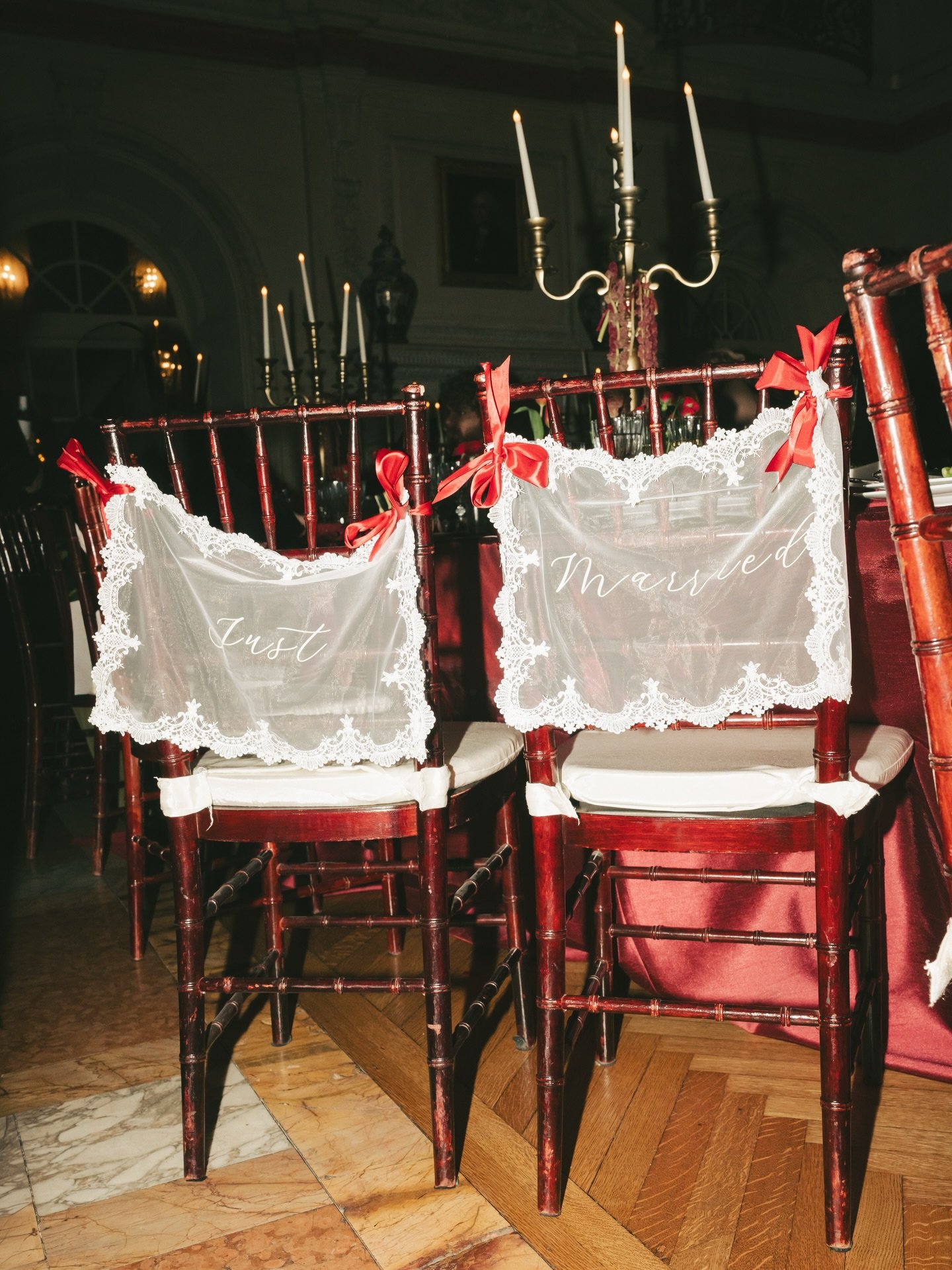 A few sneaks from the most elegant wedding at Larz Anderson 🥂

Event Management: @Tulleandtinsel_Events
Photographer: @isabelbrachophotos
Catering: @maineventcaterersdc
Venue: @eventsatandersonhouse
Florist: @leroyfrenchflowers
Cinema: @Kandaphotoan