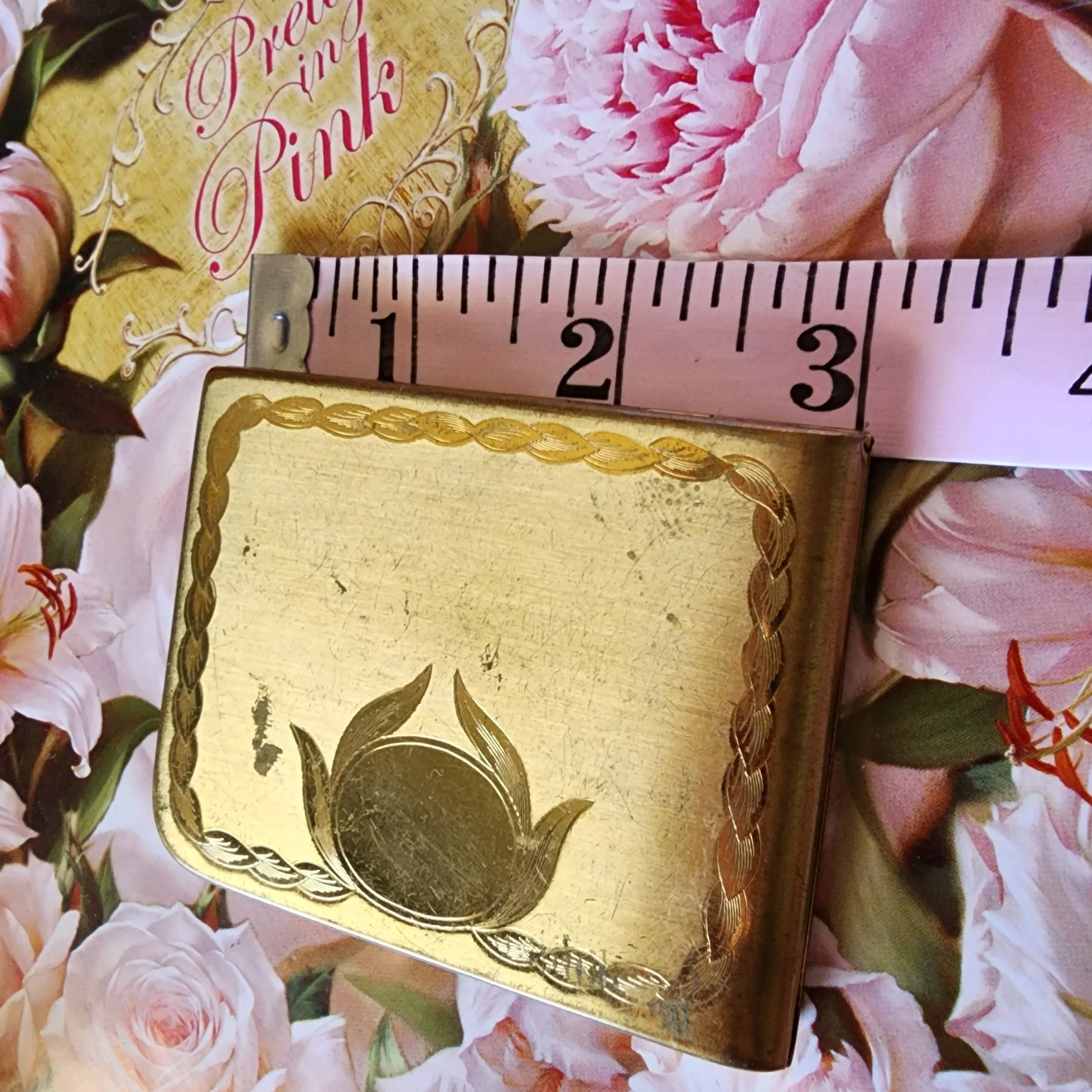 Vintage 1940s Elgin American Brass Compact Mirror Powder Case With Puff & Card - Hello Gorgeous Threads