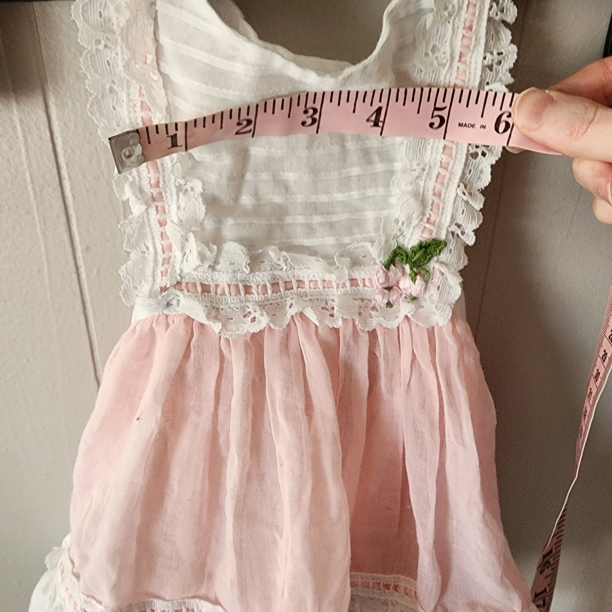 Vintage 1940-50s Pink & White Lace Baby Girl 0-3 Mo. - Hello Gorgeous Threads