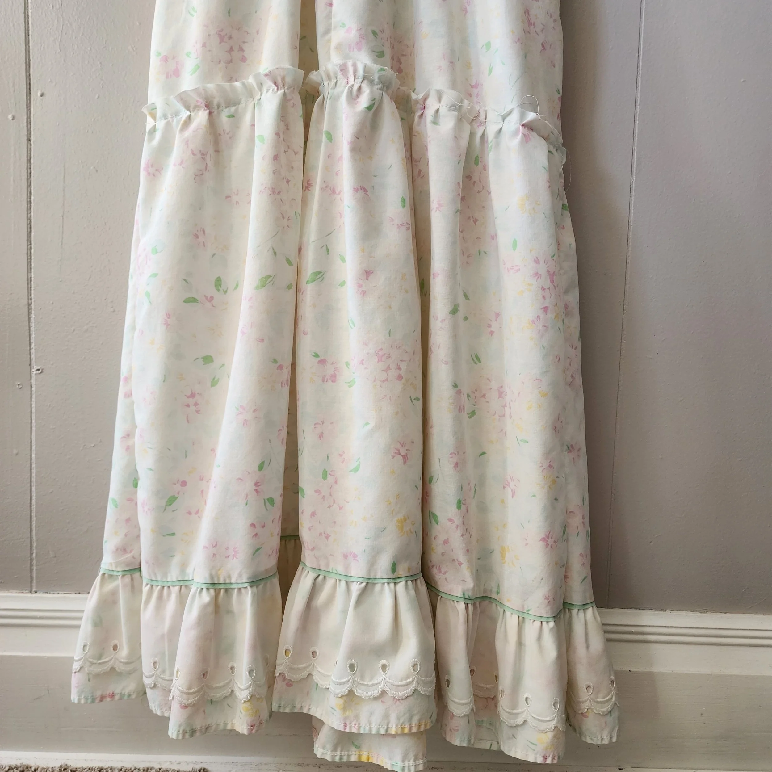 Handmade Vintage Textile Dress Easter Spring 1970s Pillowcase & 1980s Crochet XL - Hello Gorgeous Threads