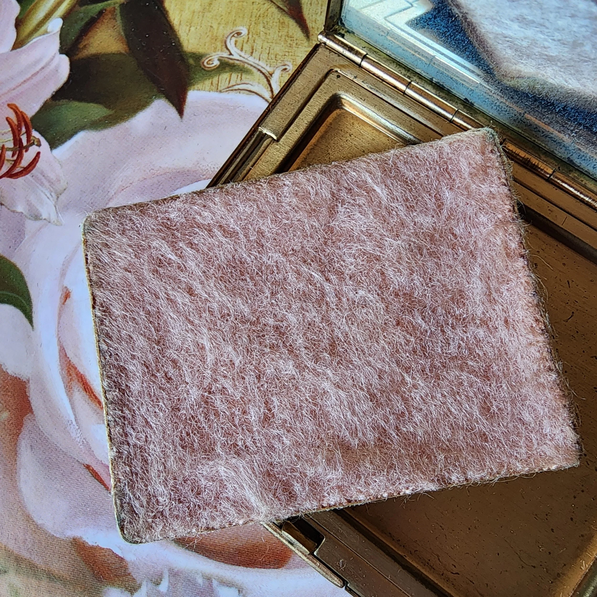 Vintage 1940s Elgin American Brass Compact Mirror Powder Case With Puff & Card - Hello Gorgeous Threads