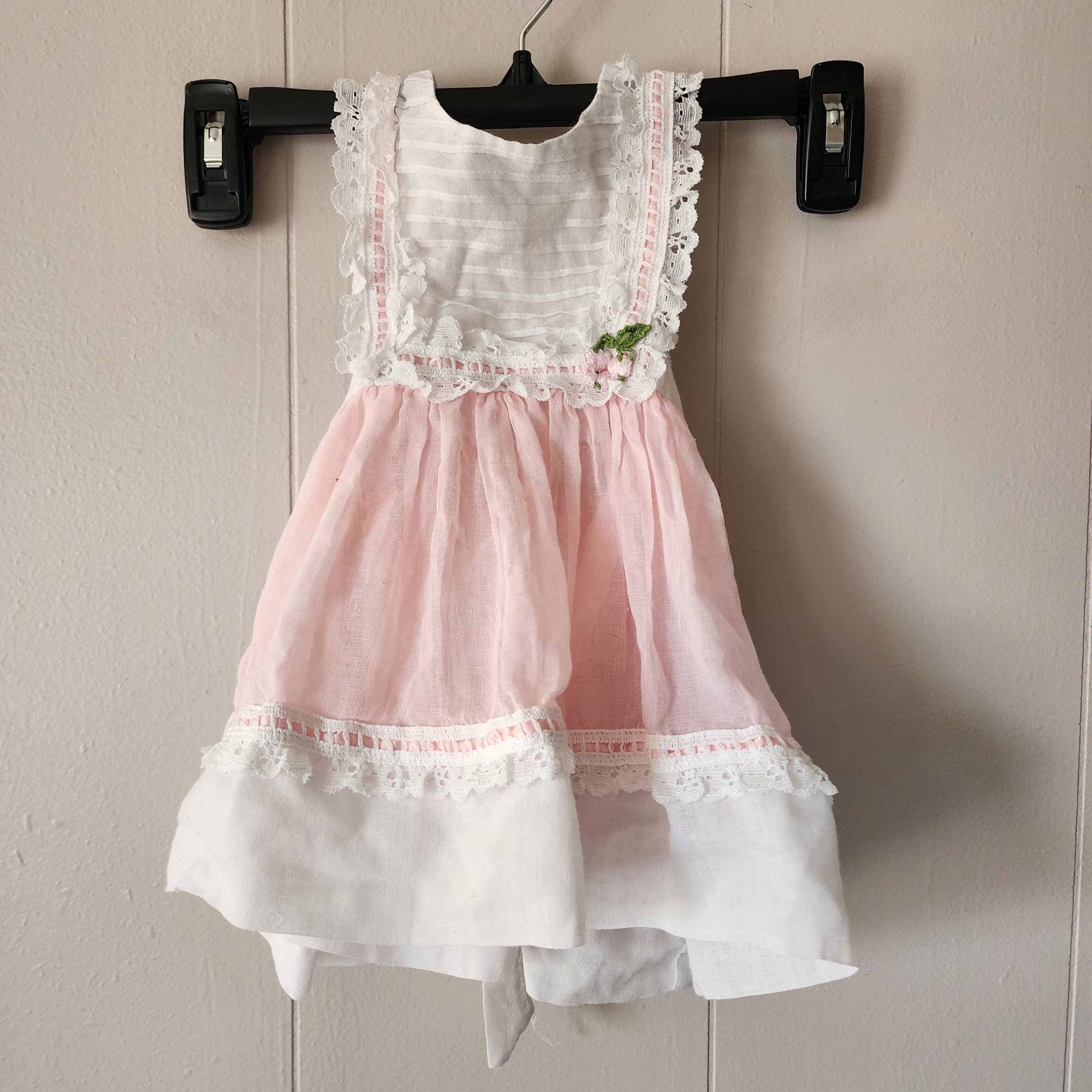 Vintage 1940-50s Pink & White Lace Baby Girl 0-3 Mo. - Hello Gorgeous Threads