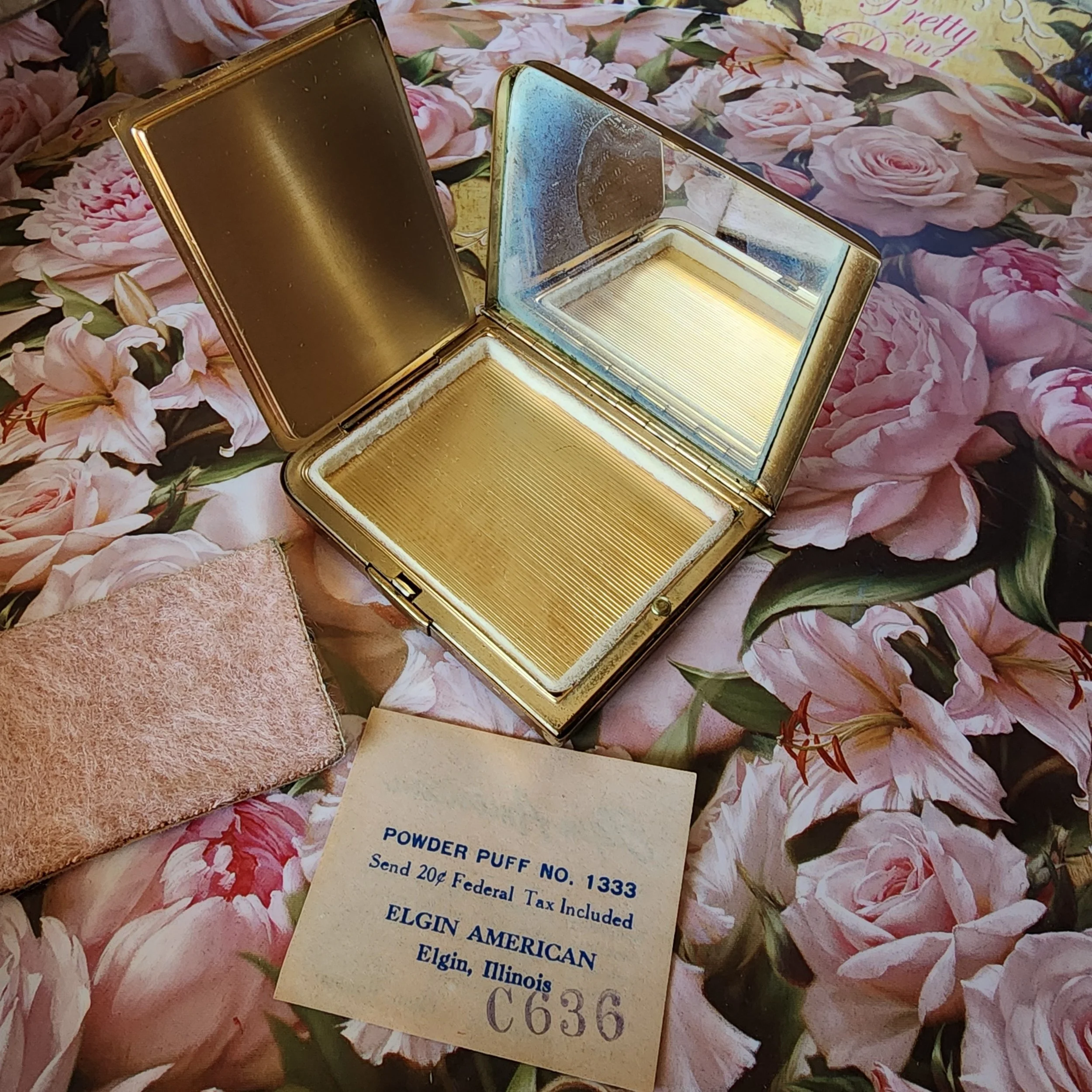 Vintage 1940s Elgin American Brass Compact Mirror Powder Case With Puff & Card - Hello Gorgeous Threads