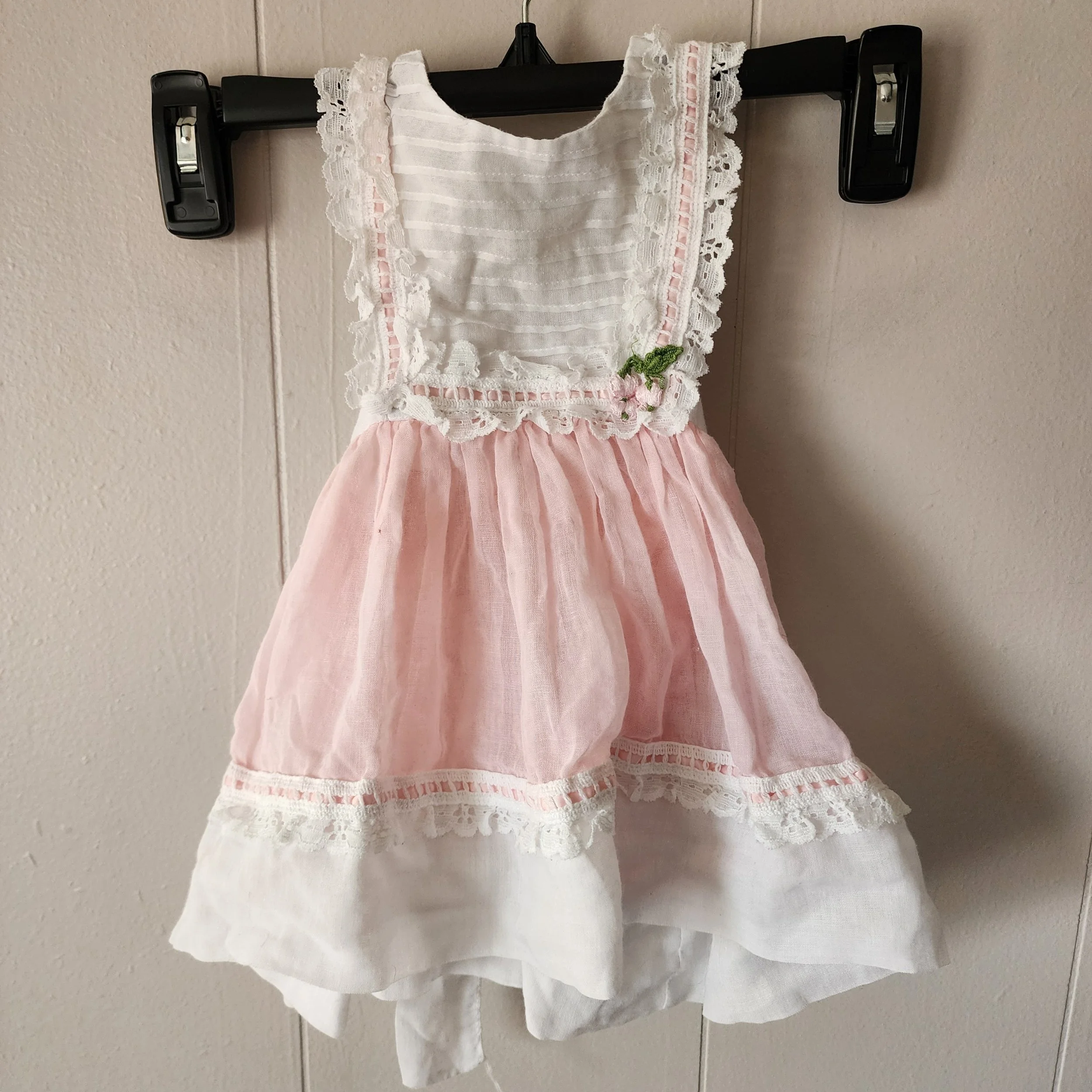 Vintage 1940-50s Pink & White Lace Baby Girl 0-3 Mo. - Hello Gorgeous Threads