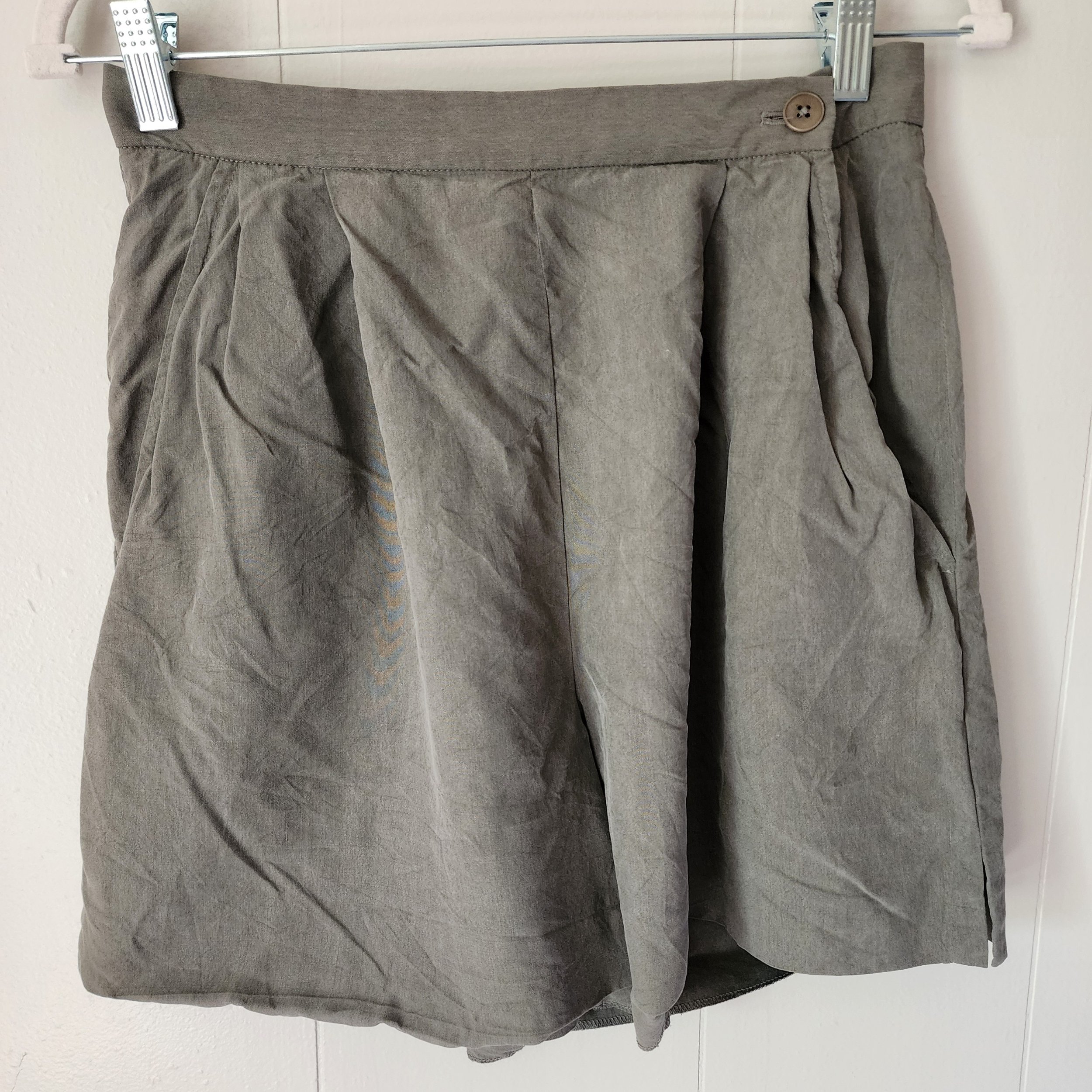 CottageCore, vintage stores, vintage clothing store, vintage clothing brands, CottageCore wardrobe, cottage core, whimsical clothing brands, CottageCore brands