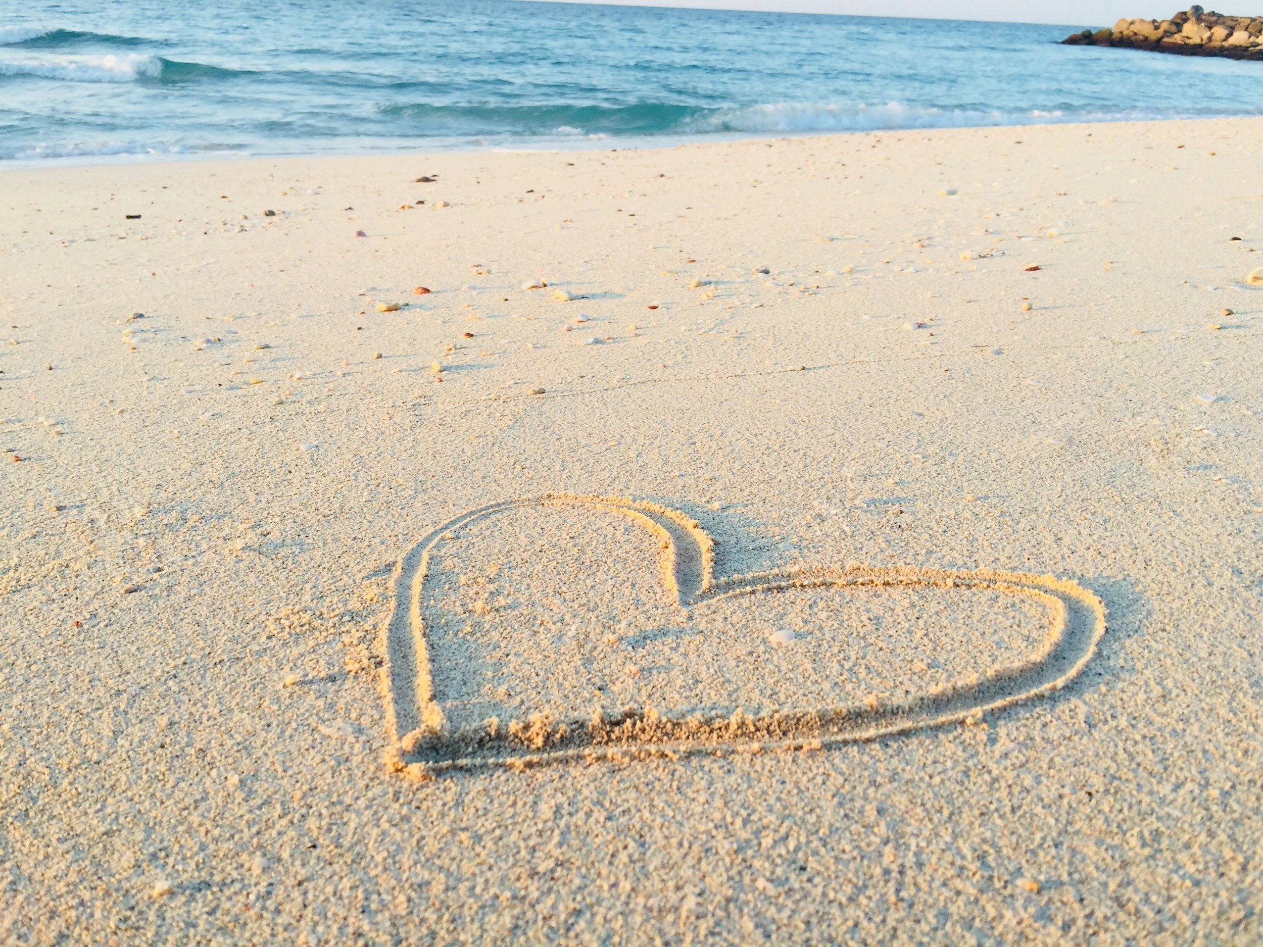 Sand Tray Therapy: A Creative Path to Healing and Self-Discovery 🏖️🌟