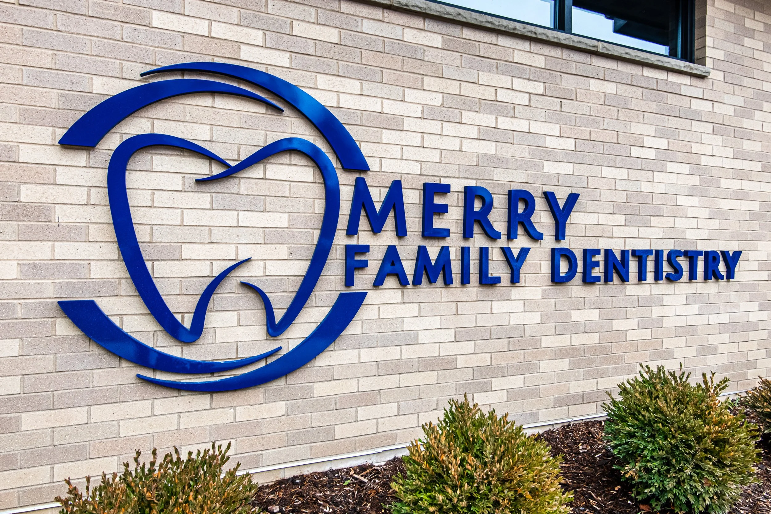 Merry Family Dentistry Signage
