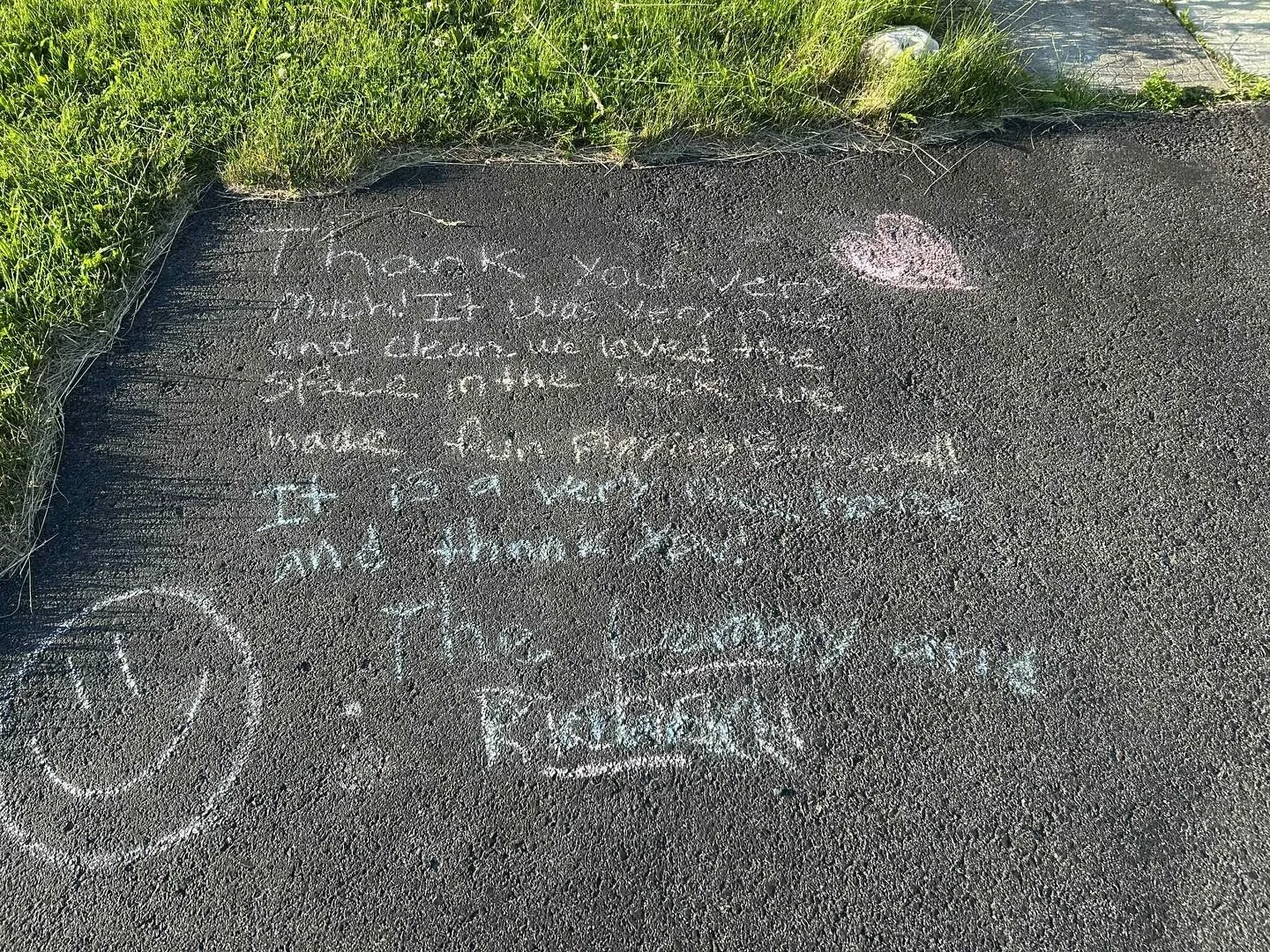 We love getting all of our amazing reviews - and this is one of the coolest ways we have gotten one thus far!! 💕 

Thank you for the great review in such a unique way!