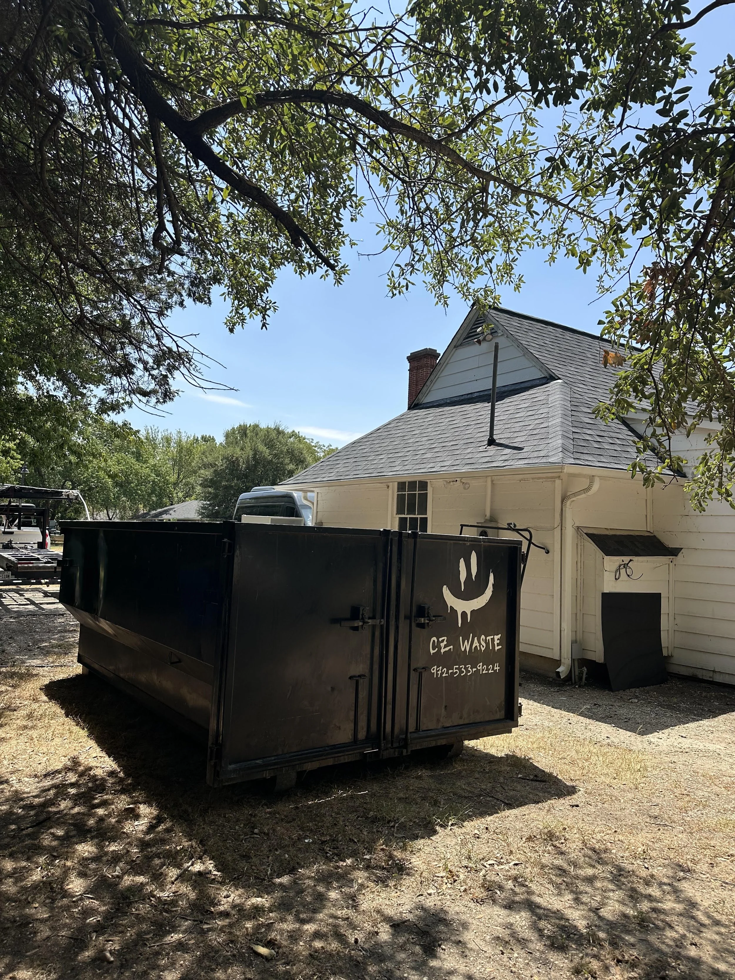 20 yard dumpster rental in Seven Points, TX for home remodel