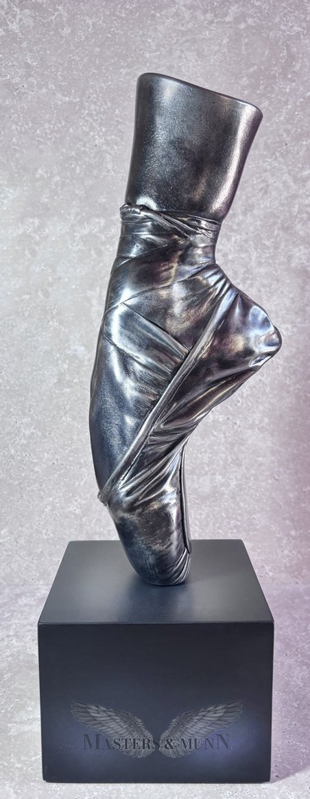 ballet foot pewter style Masters& Munn dramatic 10wm.jpg