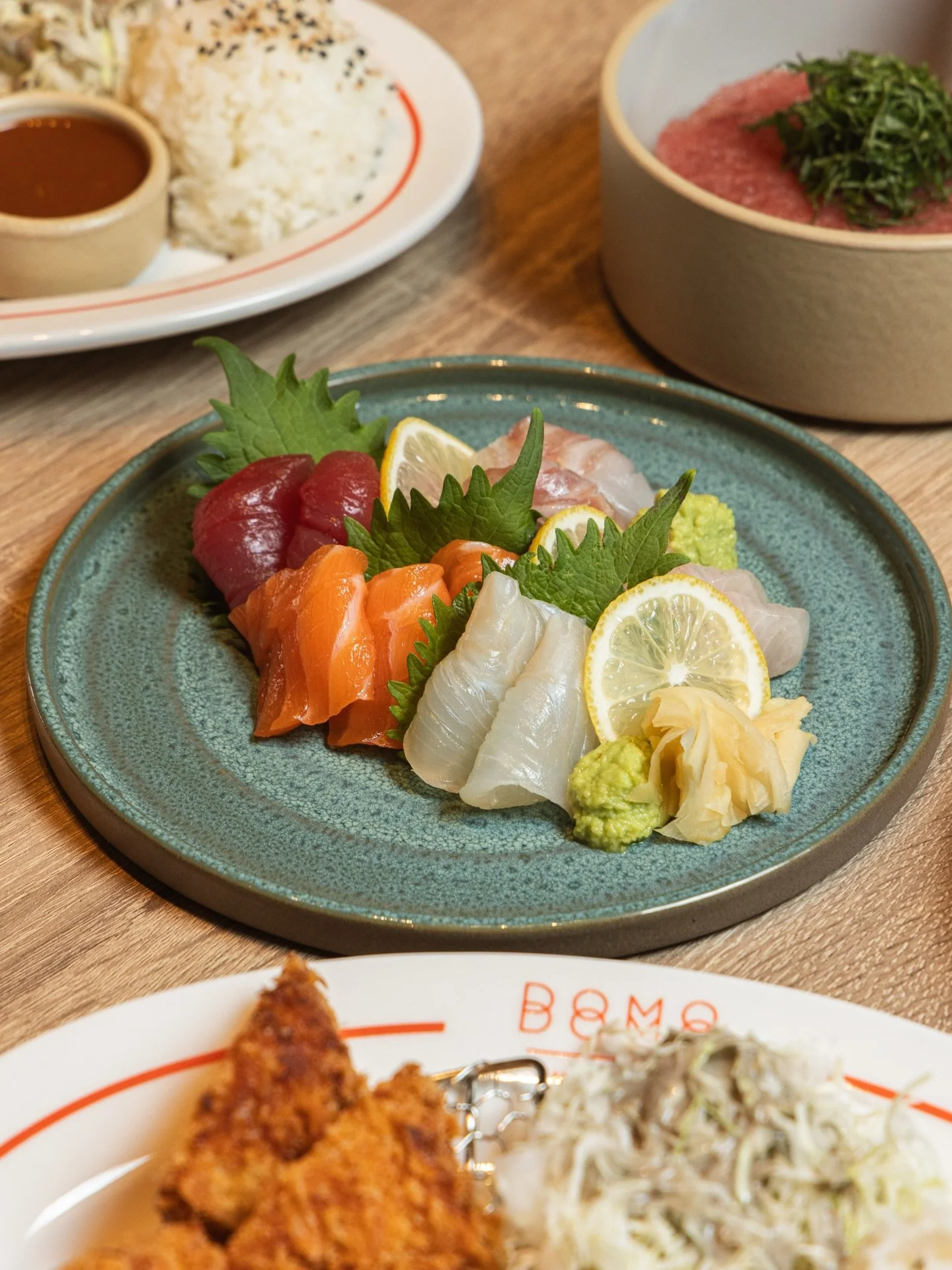 From fresh sashimi and premium sushi to our savory Galbi Platter, every part of the meal at Domodomo Hawaii is made to be savored. Finish on a sweet note with our Sweet Potato Cr&egrave;me Br&ucirc;l&eacute;e for the perfect ending.

#DomodomoHawaii 