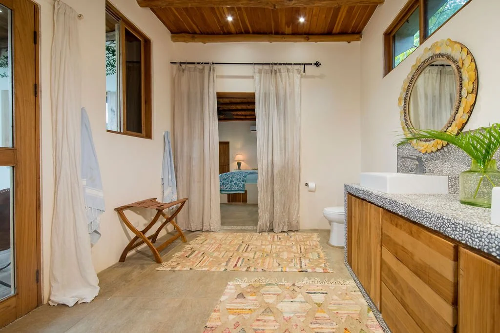 realty-for-sale-nosara-costa-rica-main bath 1.jpg
