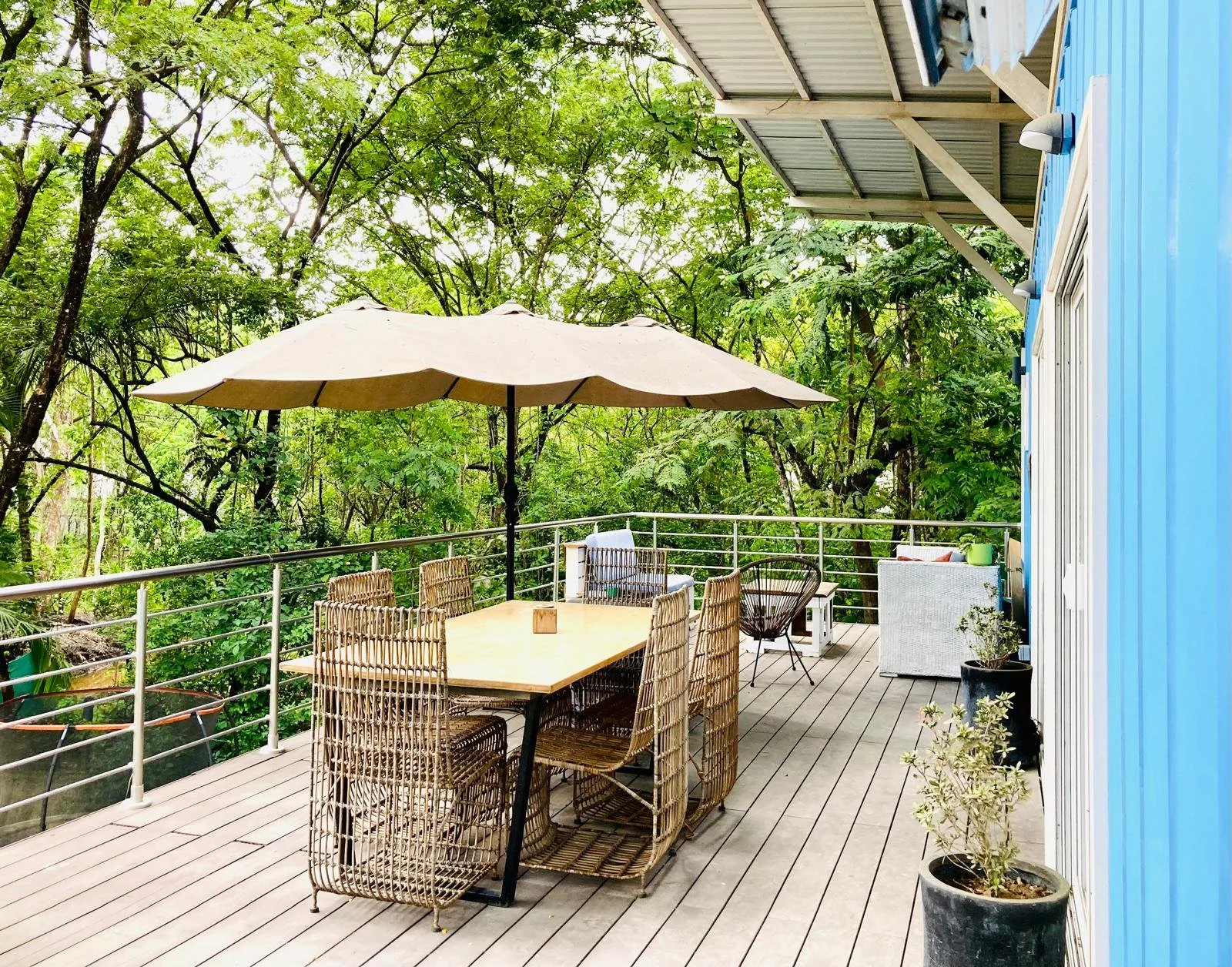 pelada-container-triplex-Upper Unit Patio.jpeg