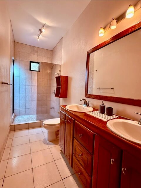 nosara-condo-for-sale-bathroom-1.jpg